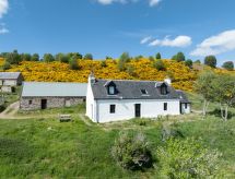 Vrijstaande cottage nabij Loch Ness met omheinde tuin en open haard - thumbnail 2