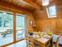 Vrijstaand chalet aan de rivier met hot tub, vlakbij Loch Ness - thumbnail 4