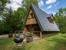 Vrijstaand chalet aan de rivier met hot tub, vlakbij Loch Ness - thumbnail 1