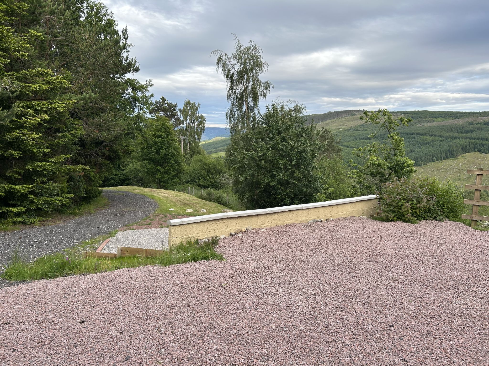 Highland Hilltop Retreat - Buiten