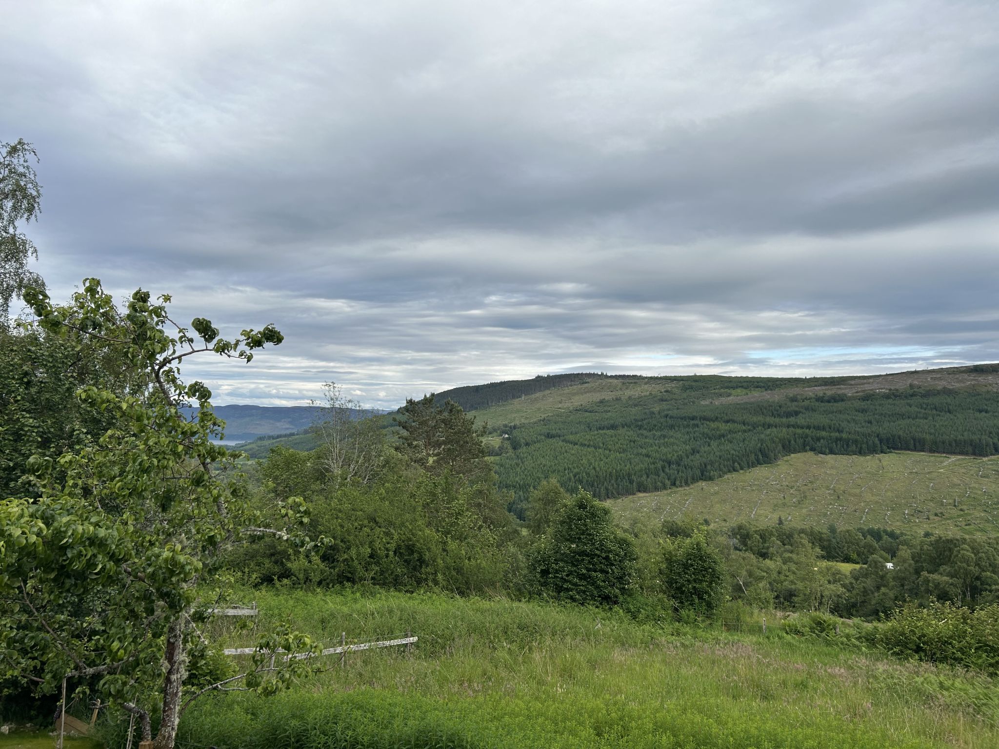 Highland Hilltop Retreat - Buiten
