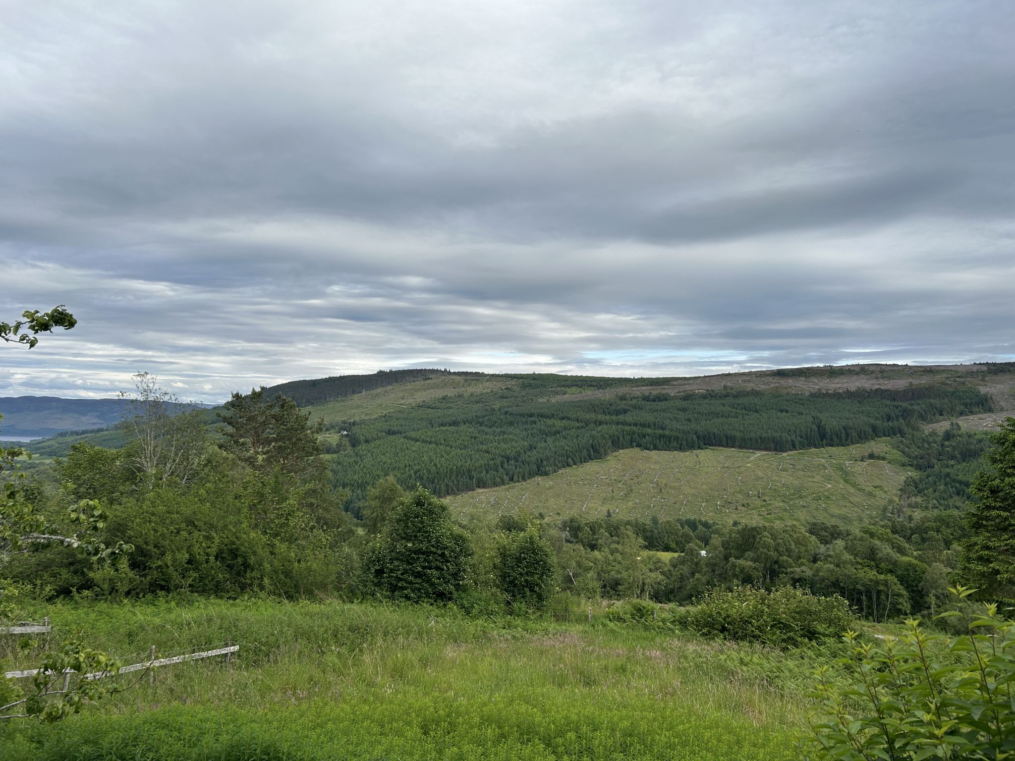 Highland Hilltop Retreat - Buiten