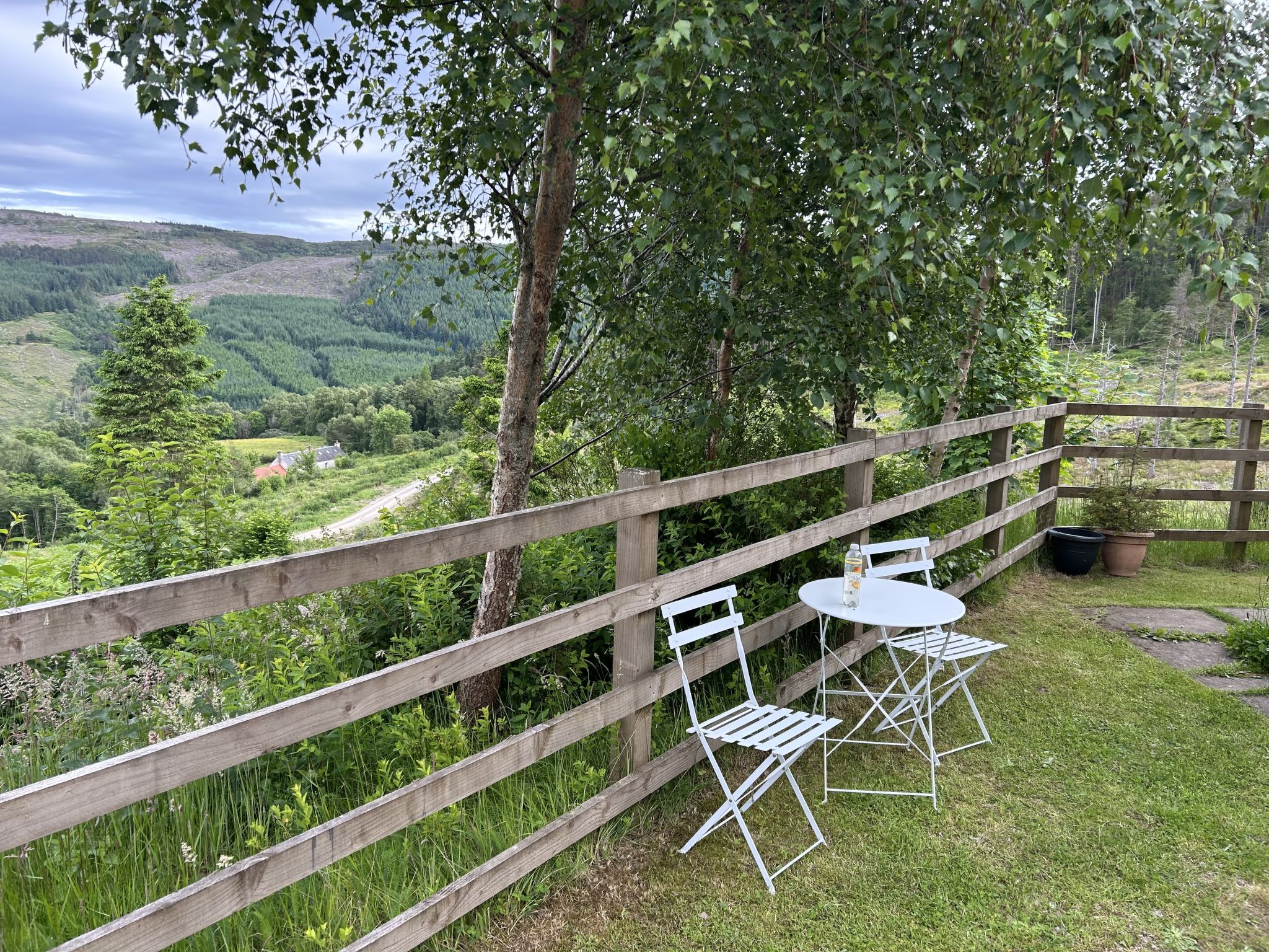 Highland Hilltop Retreat - Buiten