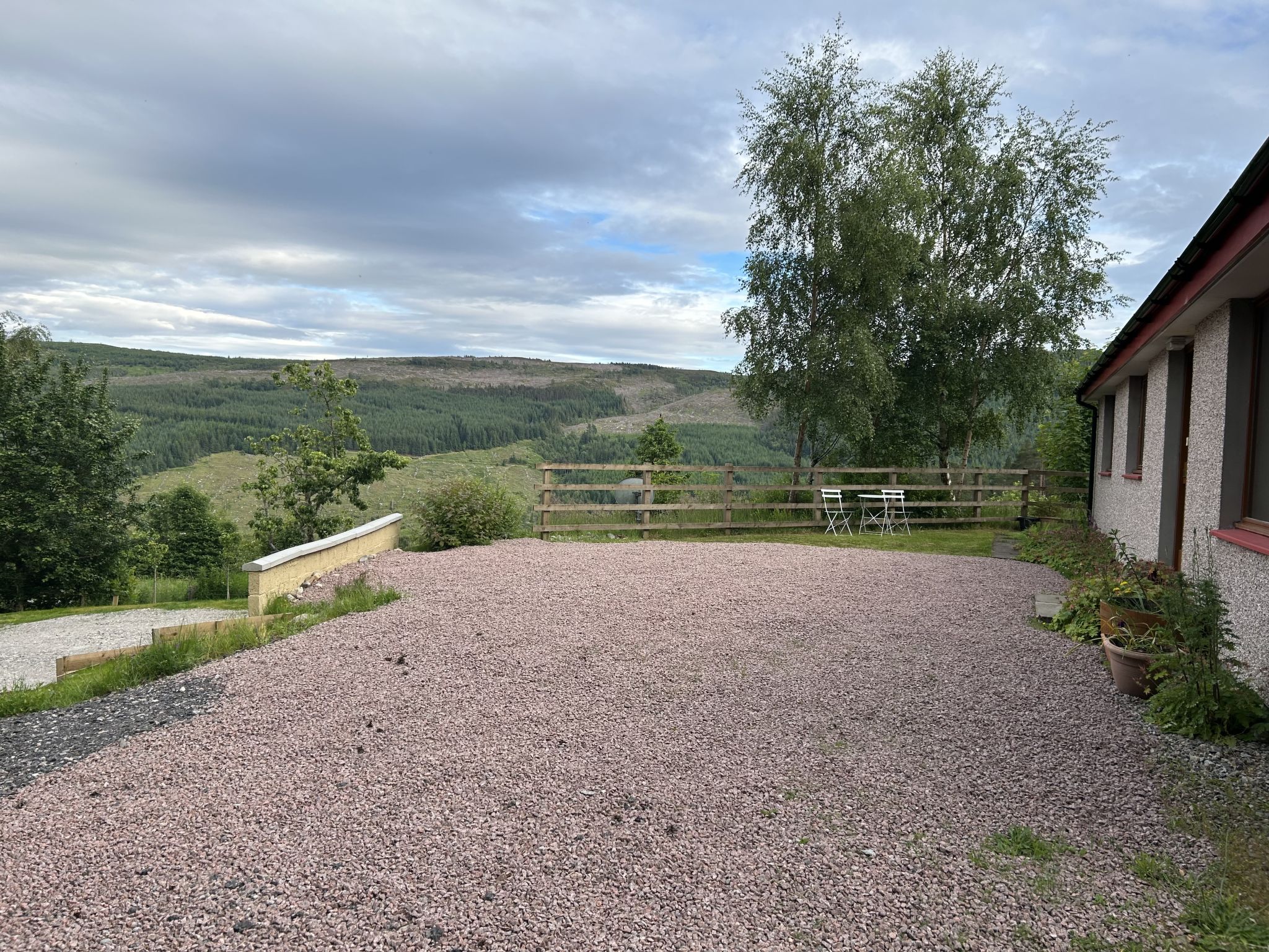 Highland Hilltop Retreat - Buiten