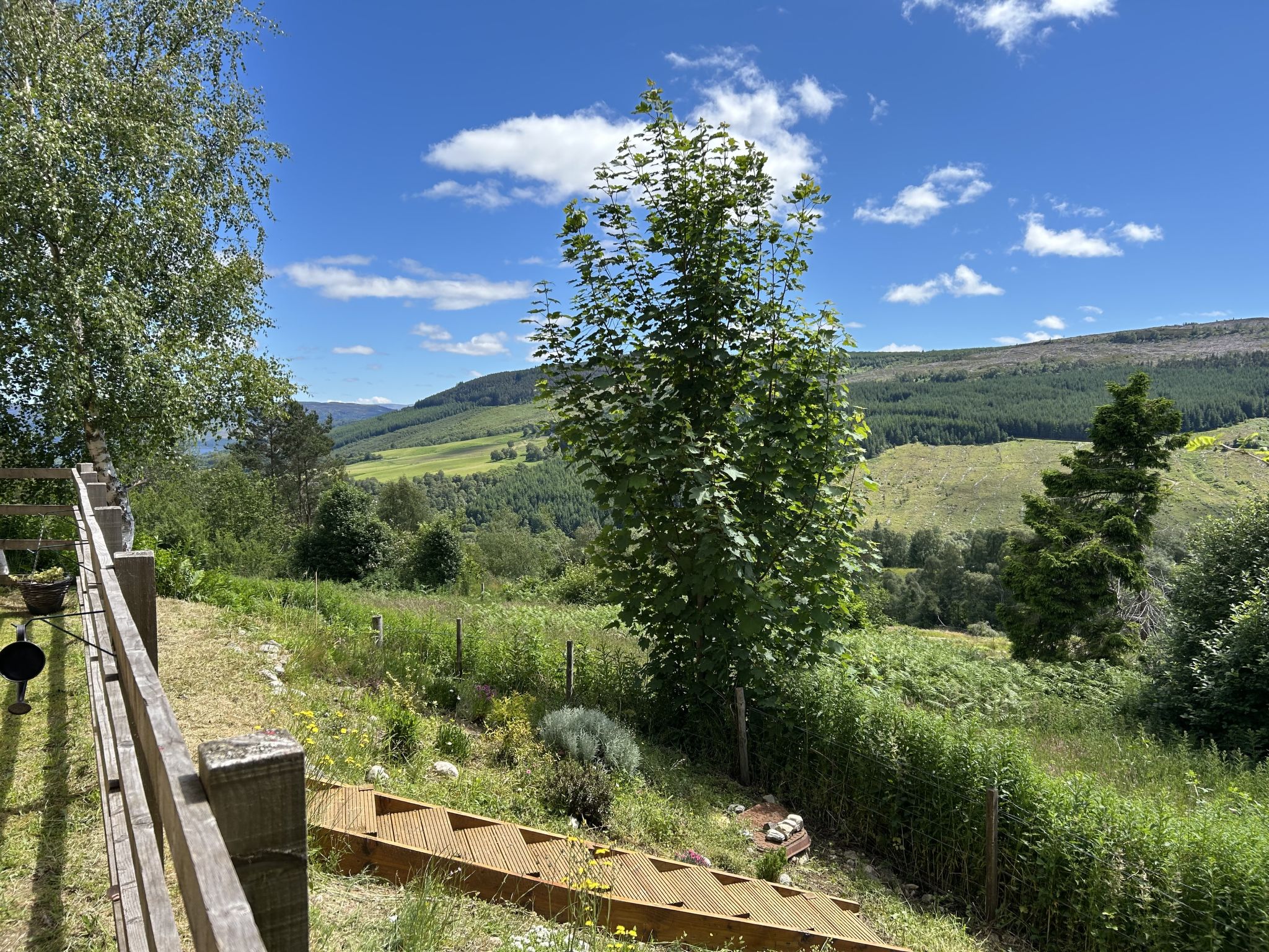 Highland Hilltop Retreat - Buiten