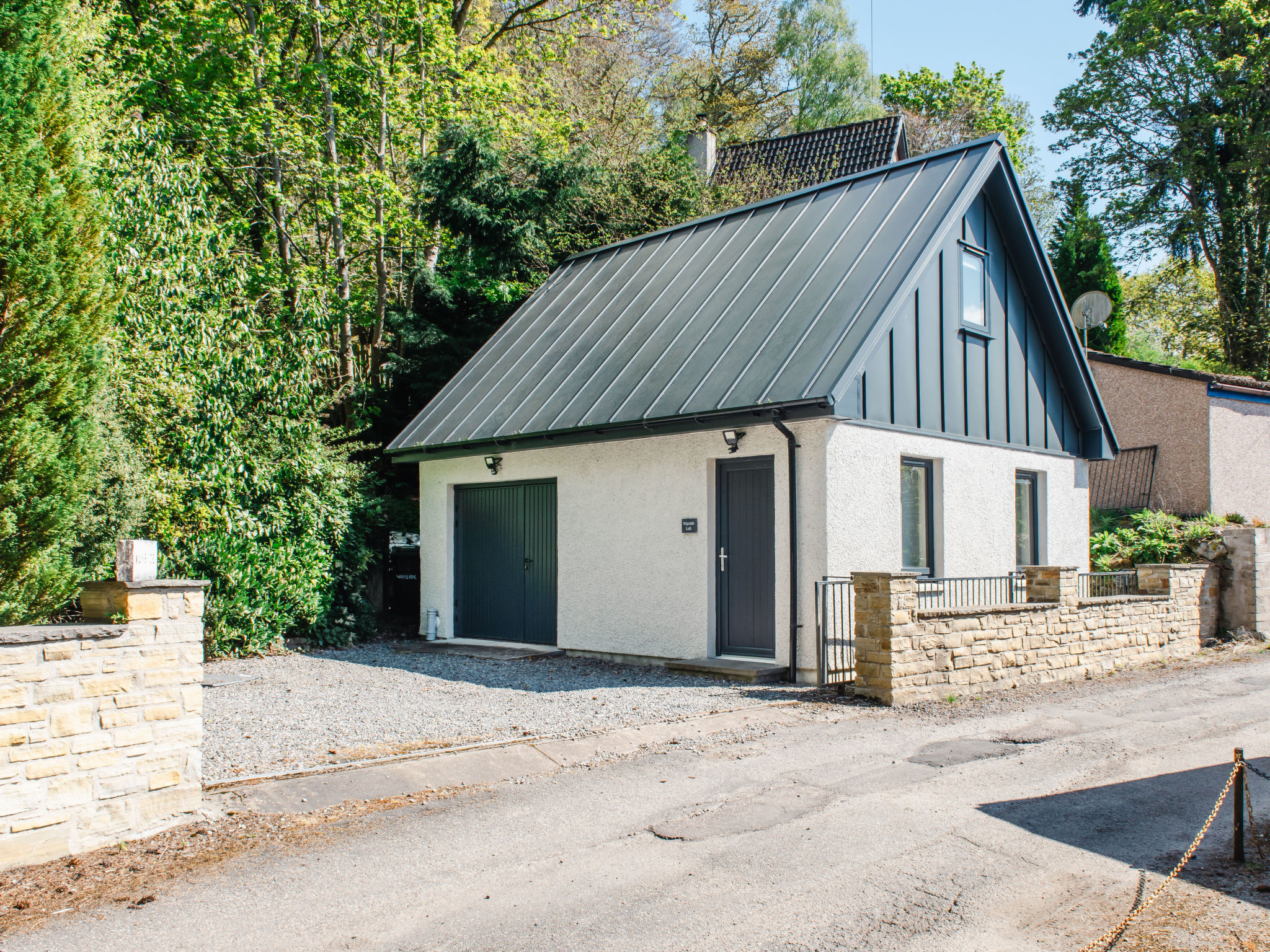 Wayside Loft-Buiten
