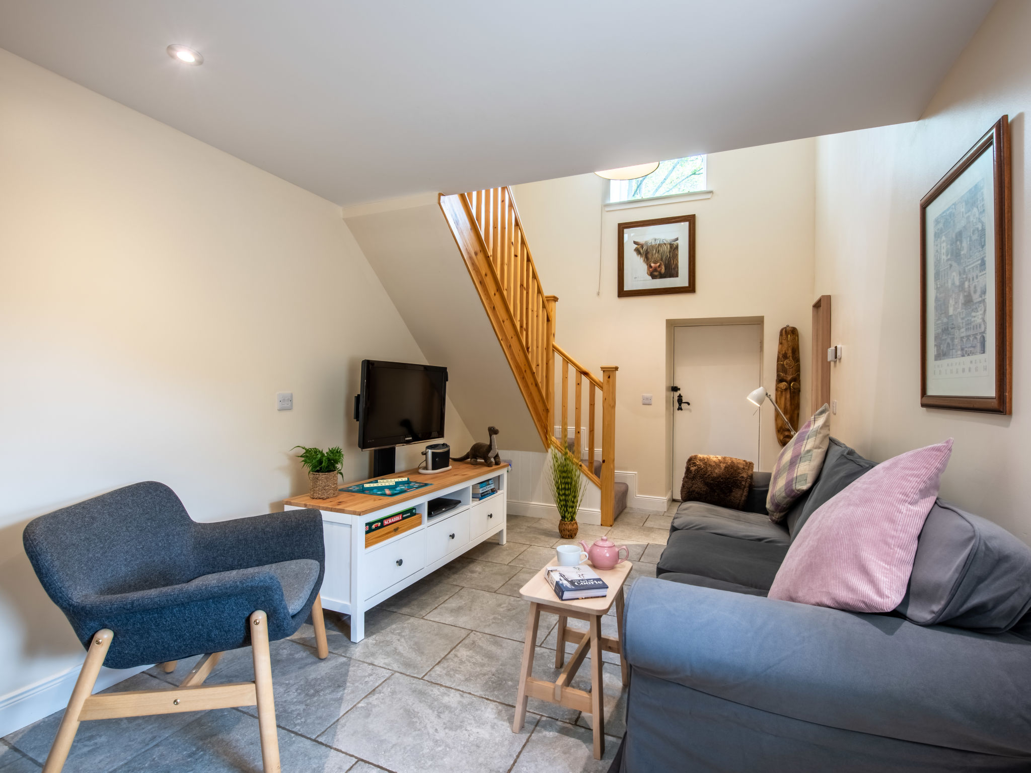 Betty's Bothy-Binnen