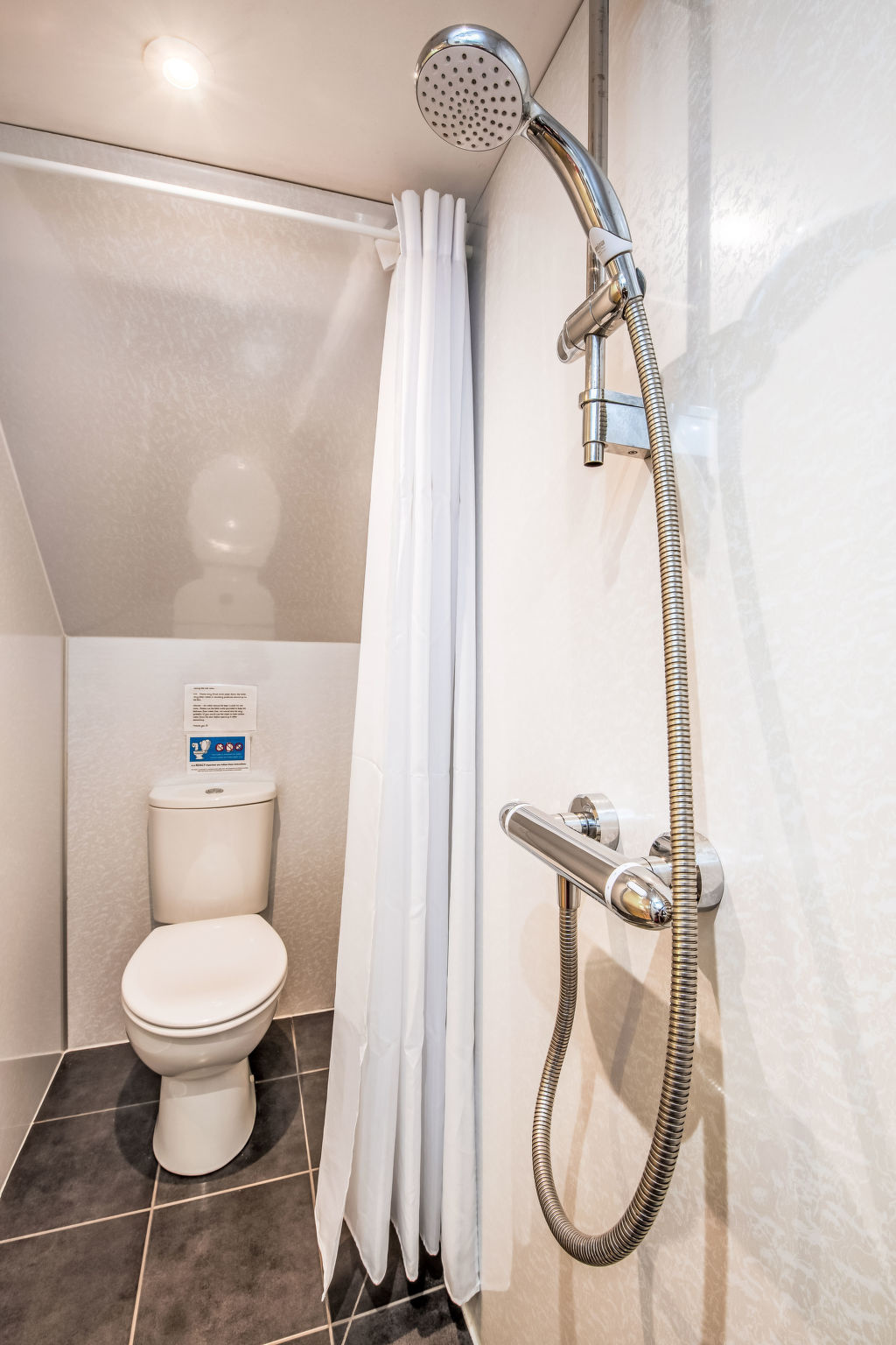 Wayside Bothy-Drinnen