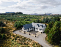Mountain View Lodge: luxe cottage aan Loch Ness met panoramisch uitzicht - thumbnail 1