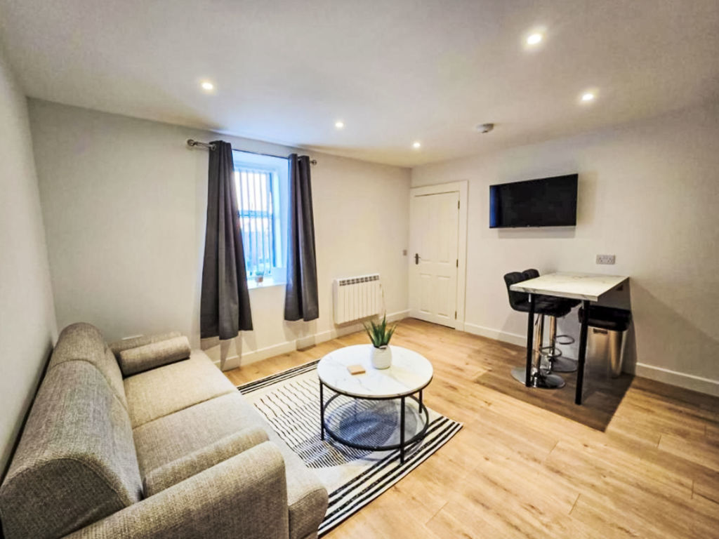 Fishertown Apartment 1st Floor