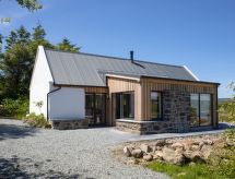 Finnan's Byre: Modern & Vrijstaand Verblijf aan Loch Greshornish, North Skye - thumbnail 1