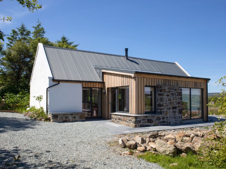 Finnan's Byre Accommodation in North Skye