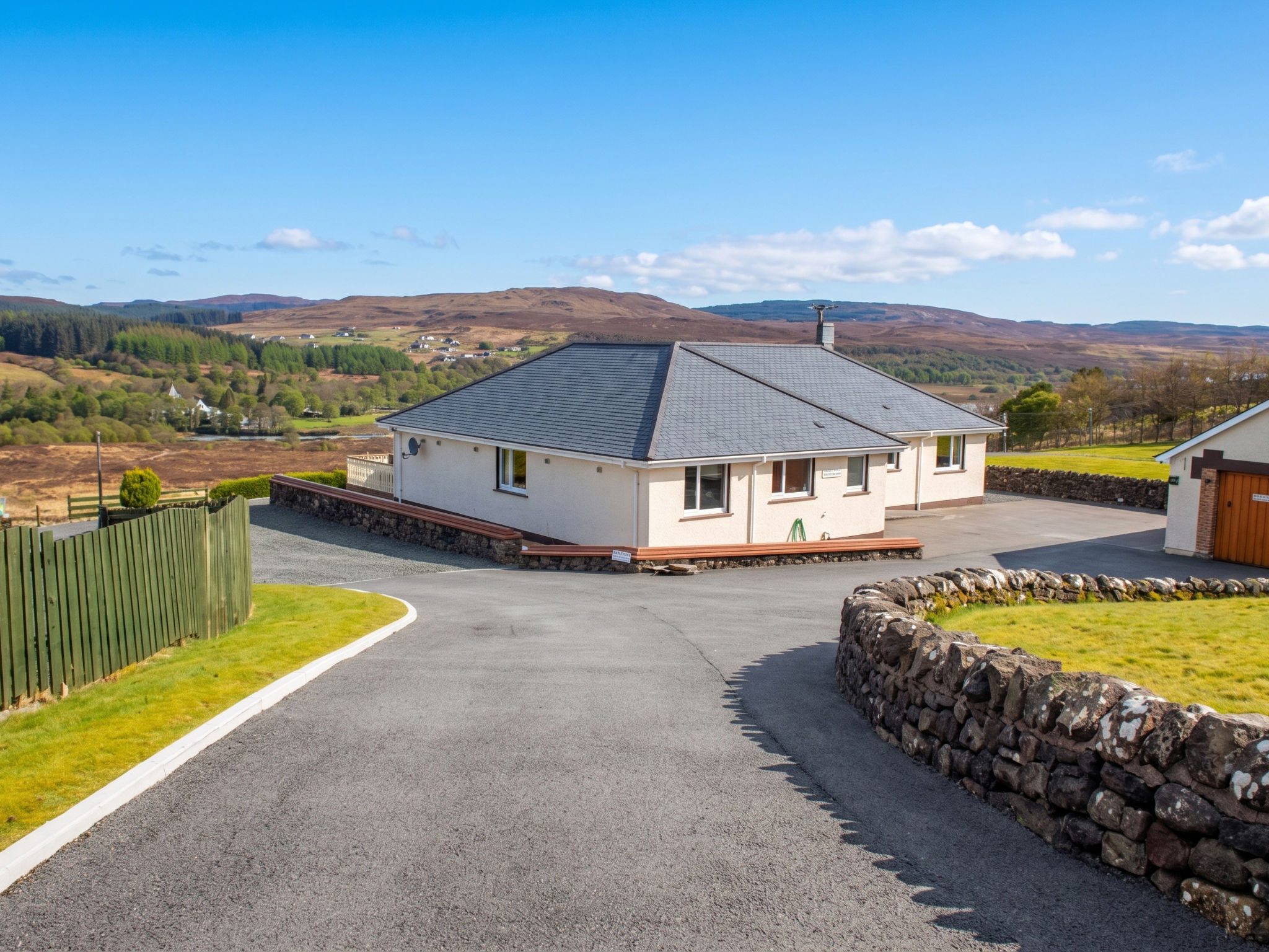 Photo of Skeabost Bungalow