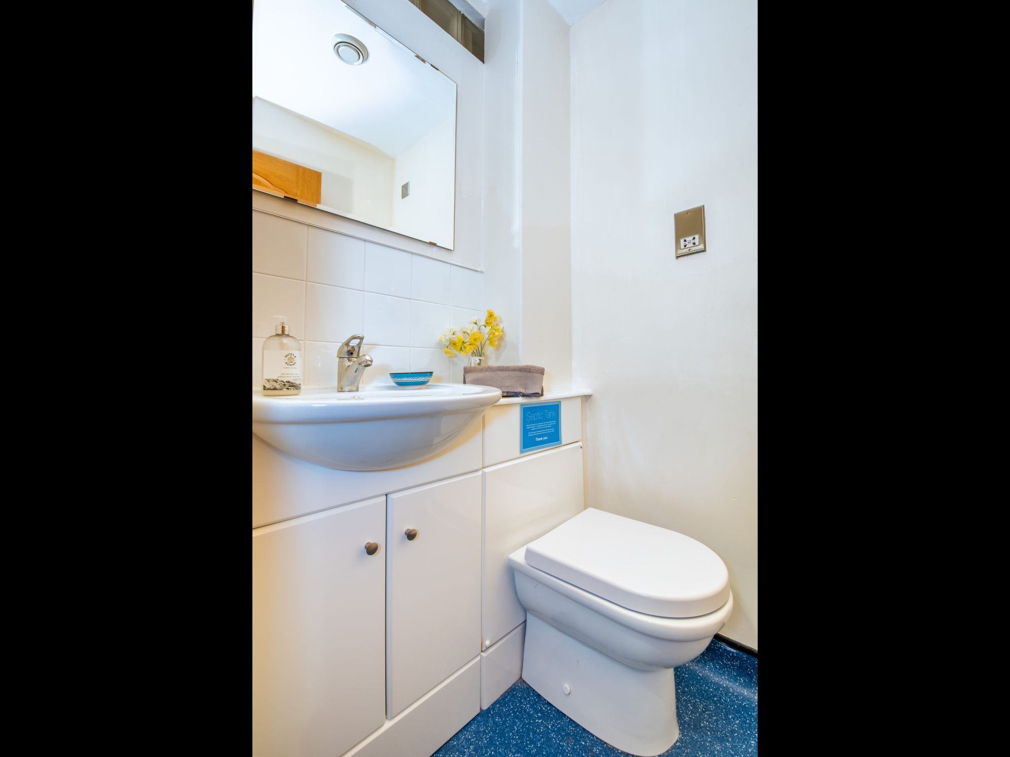 Frobost Lodge-Binnen