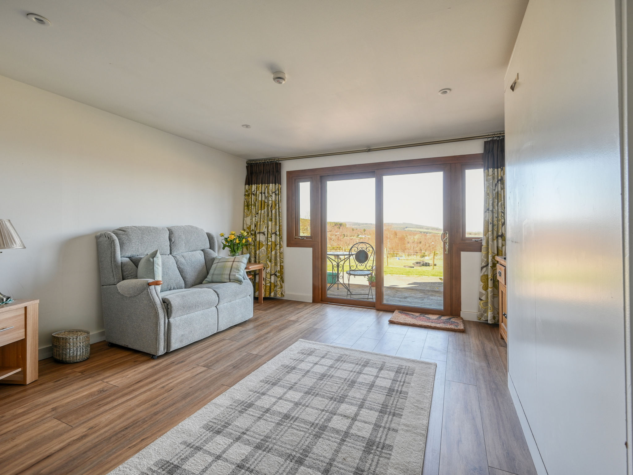 Crofters View-Inside