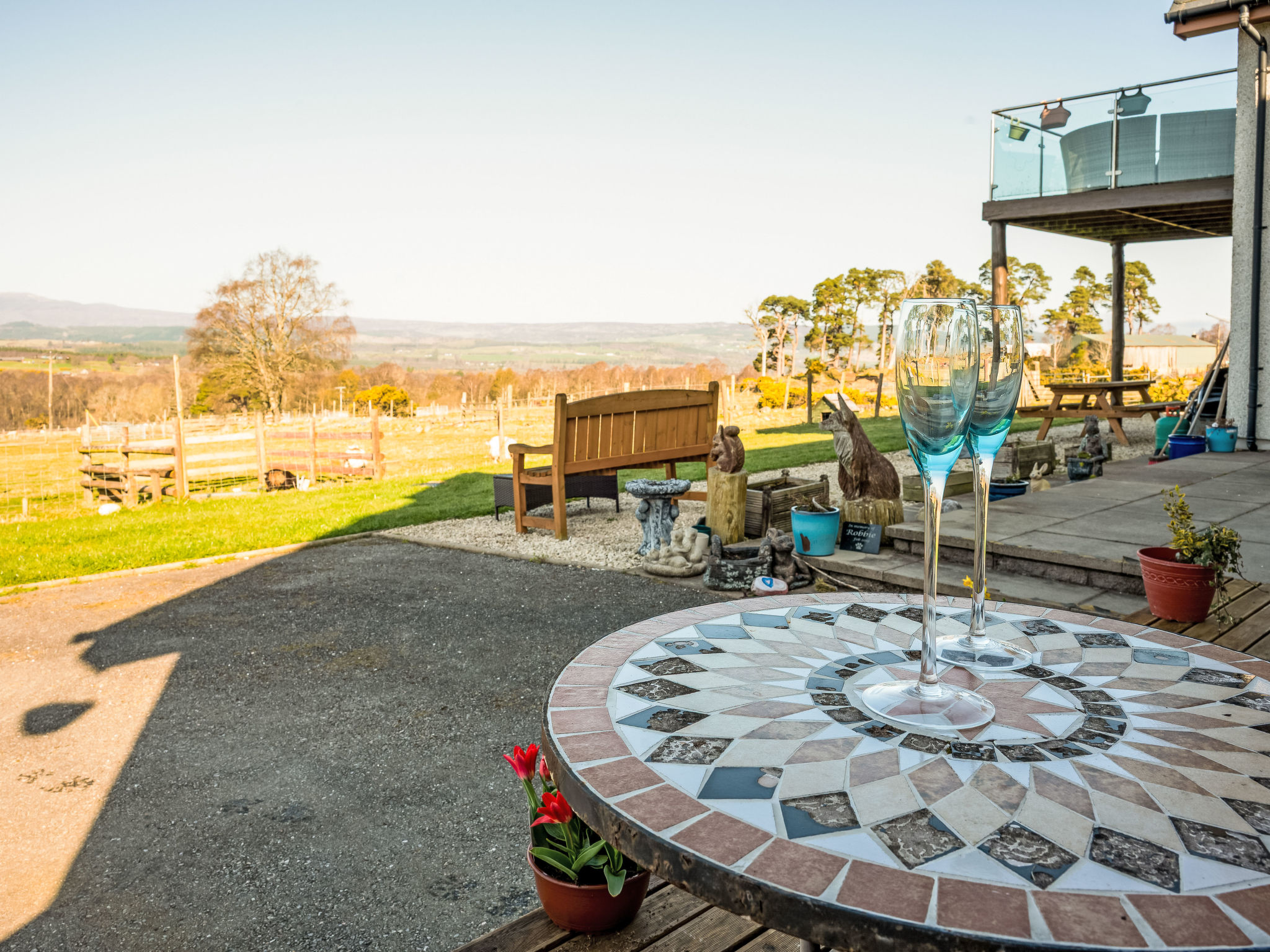 Crofters View-Outside