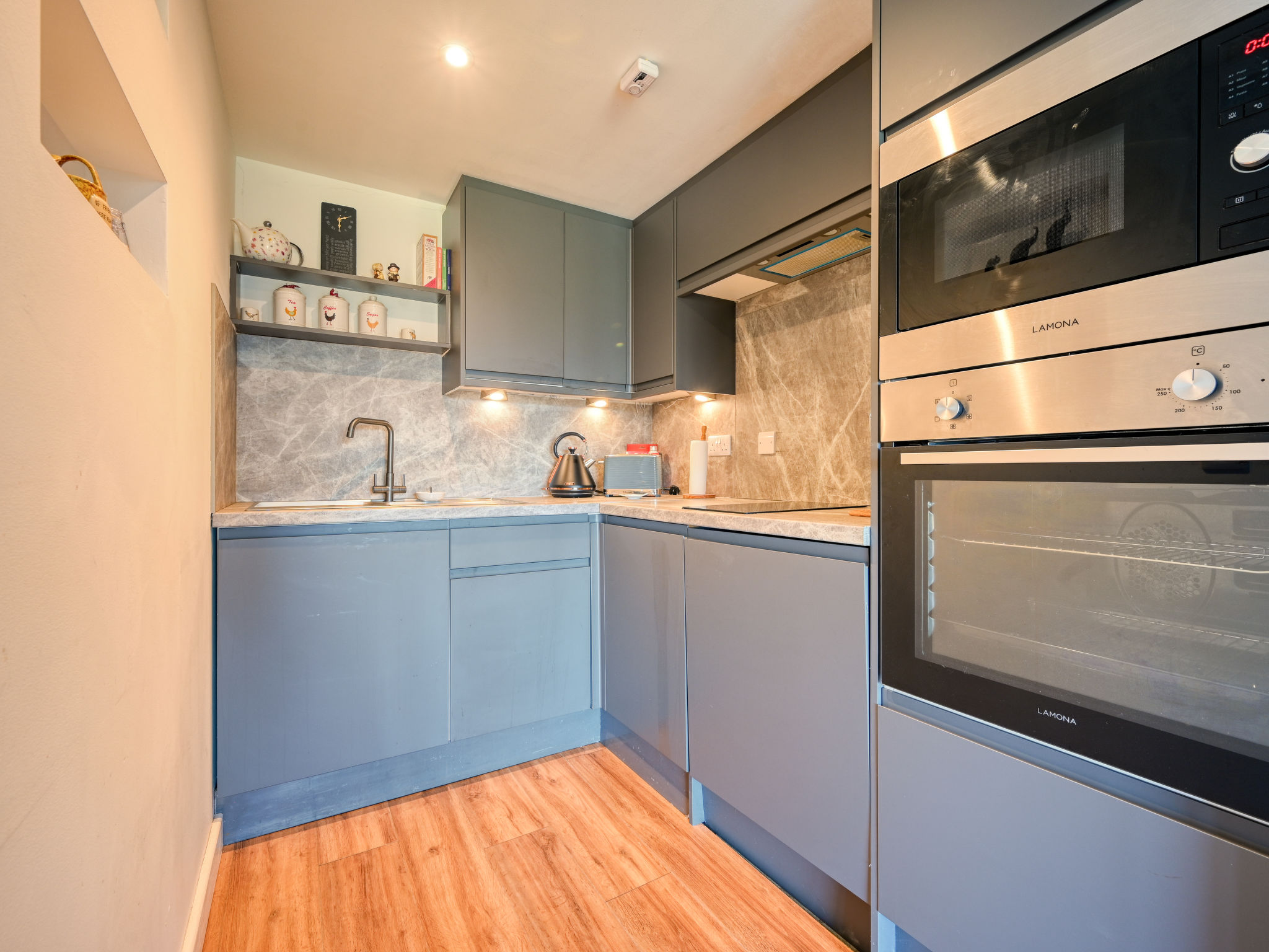 Crofters View-Inside