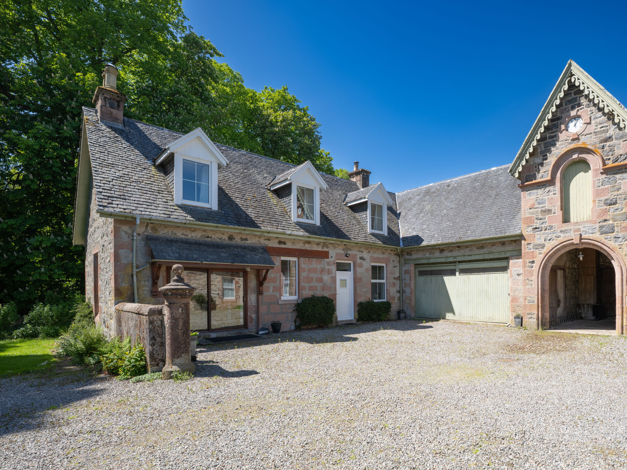Coach House on Aigas Golf Course - Buiten