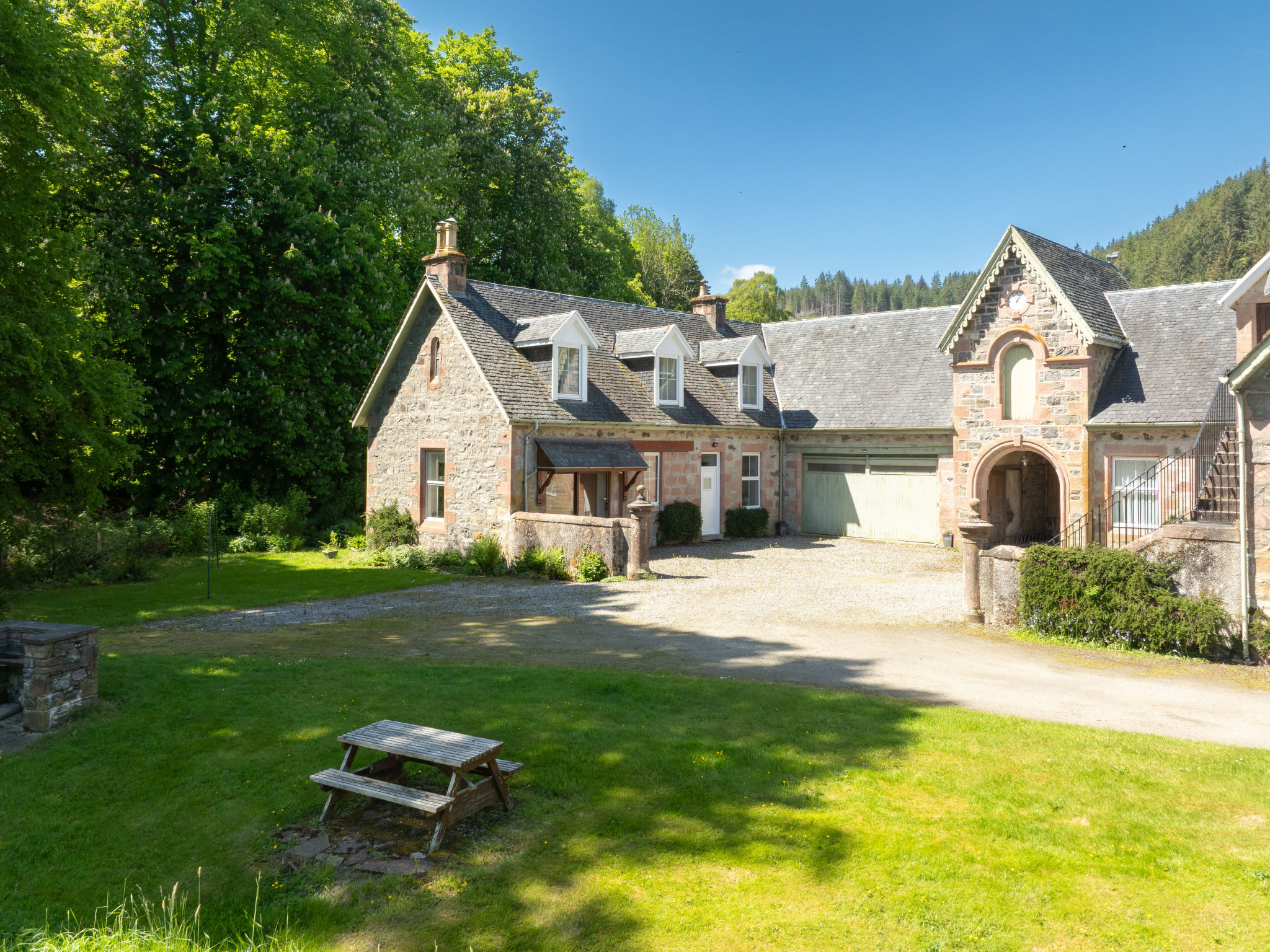 Coach House on Aigas Golf Course - Buiten
