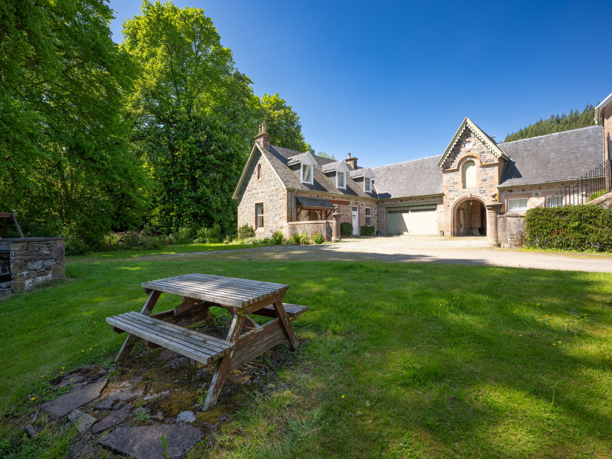 Coach House on Aigas Golf Course - Buiten