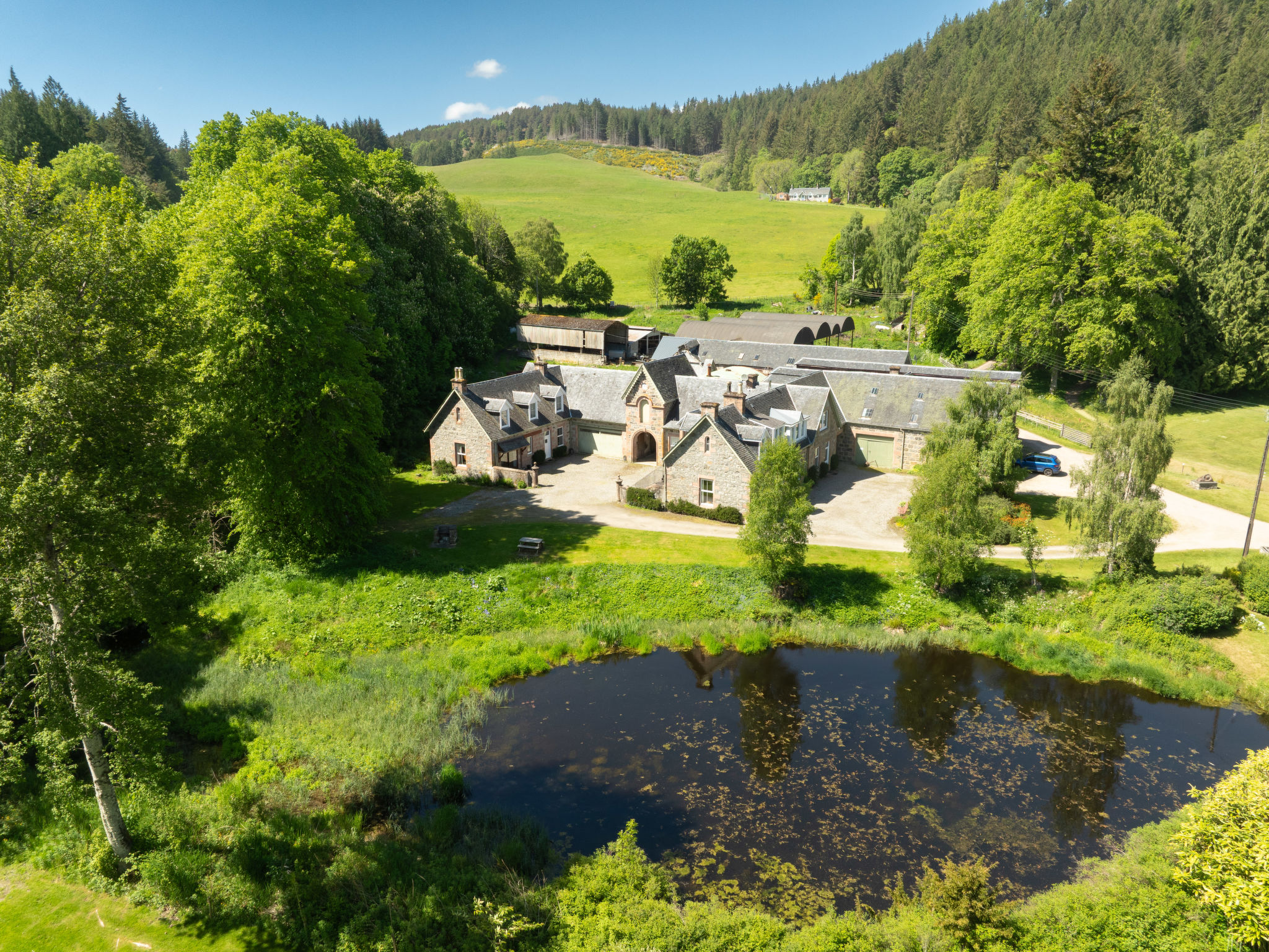 Coach House on Aigas Golf Course - Buiten