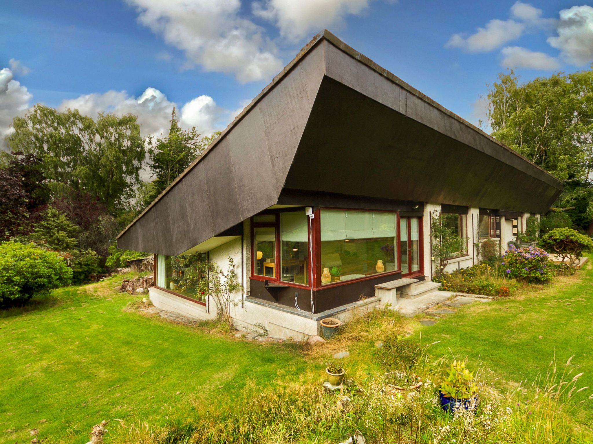 Mam Mor Lodge - Outside