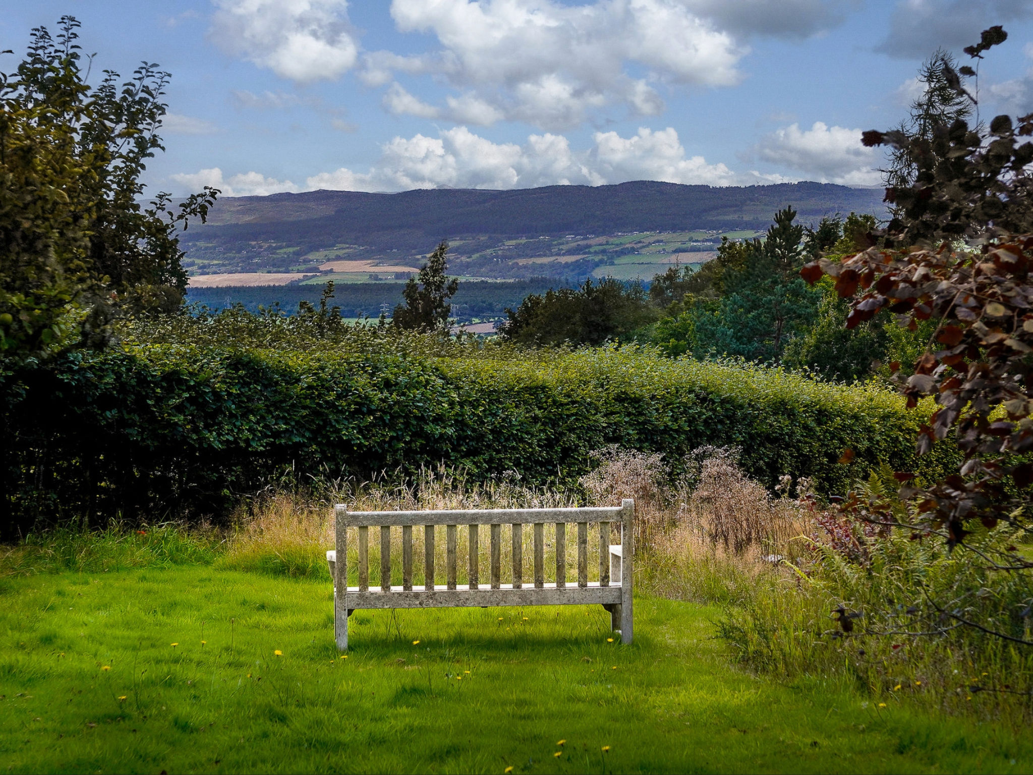 Mam Mor Lodge - Outside