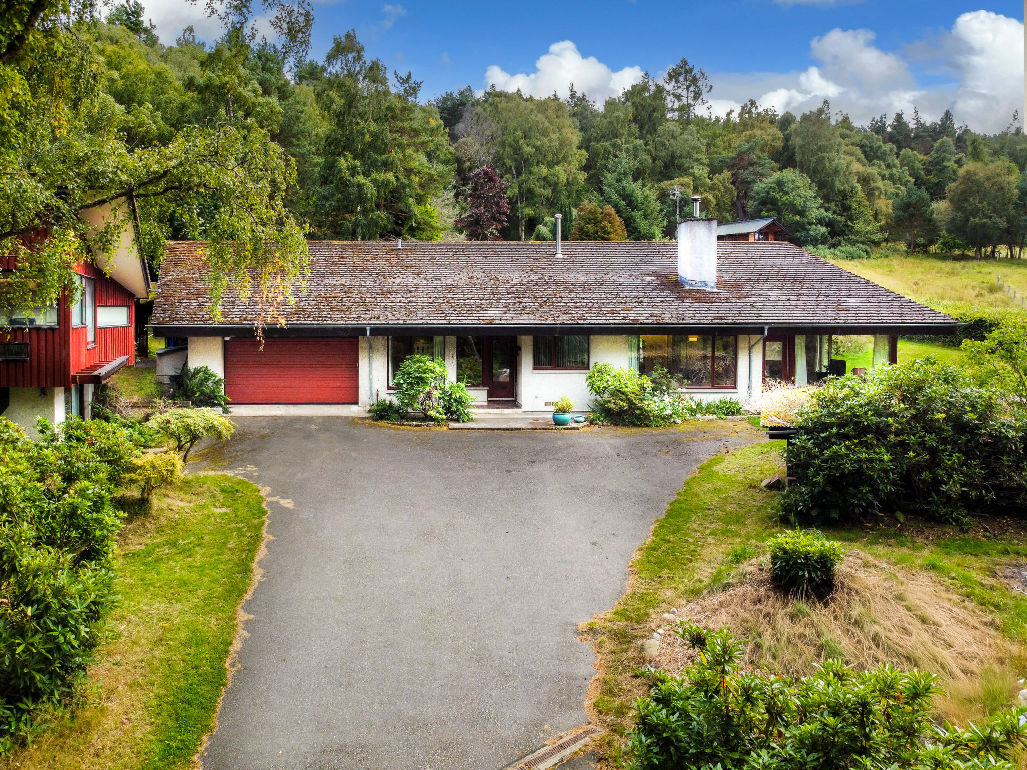 Mam Mor Lodge - Outside
