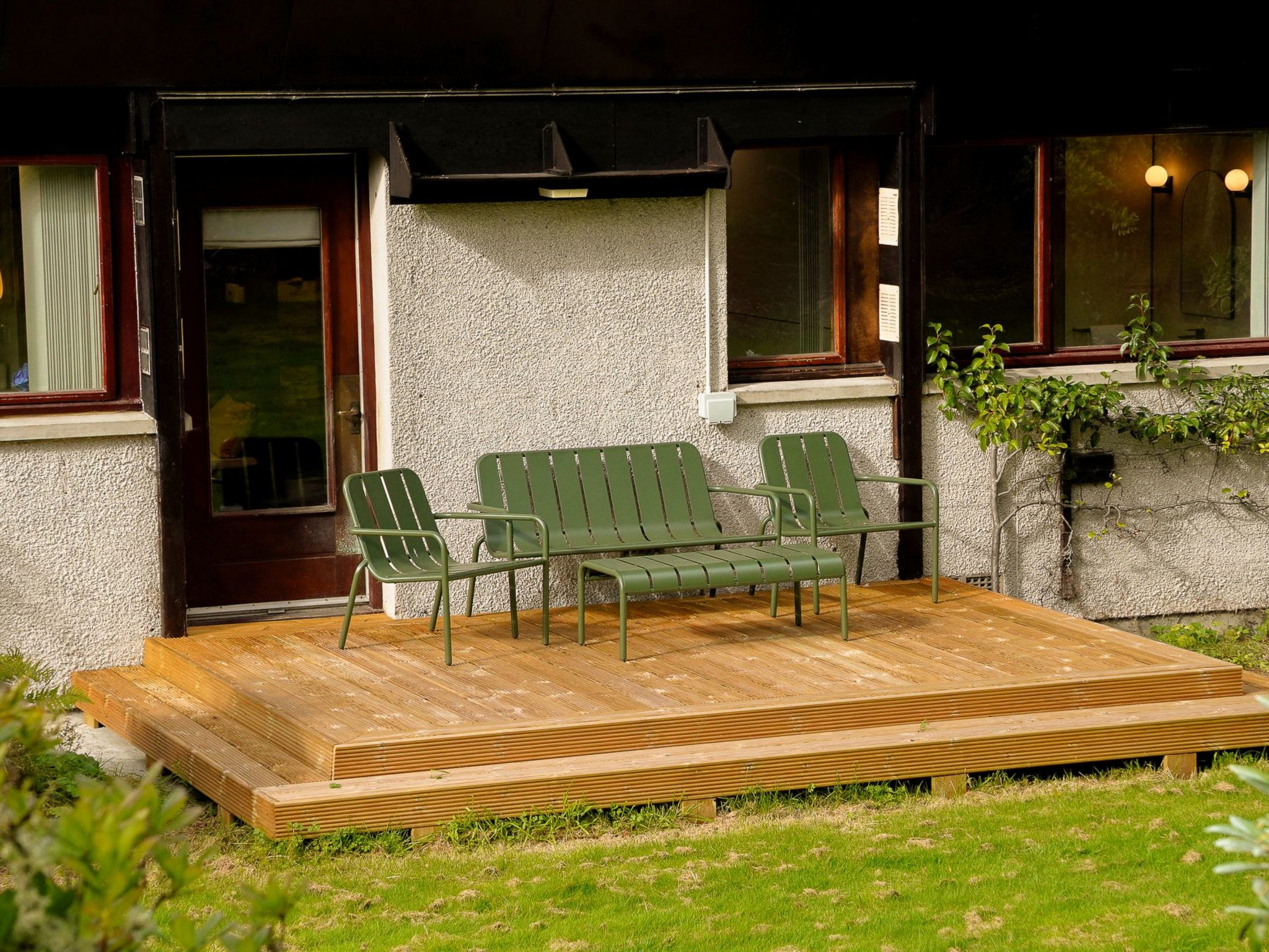Mam Mor Lodge - Outside