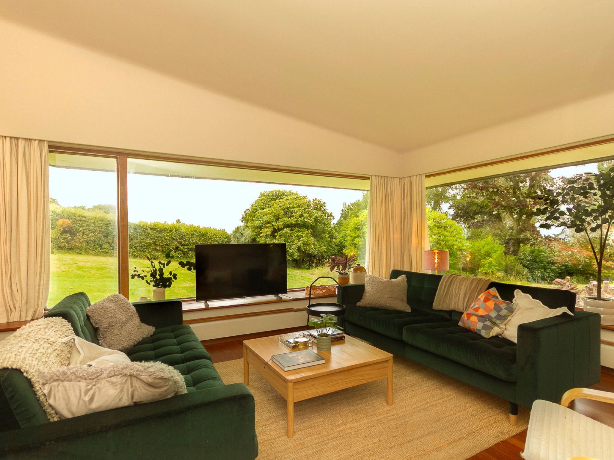 Mam Mor Lodge - Inside