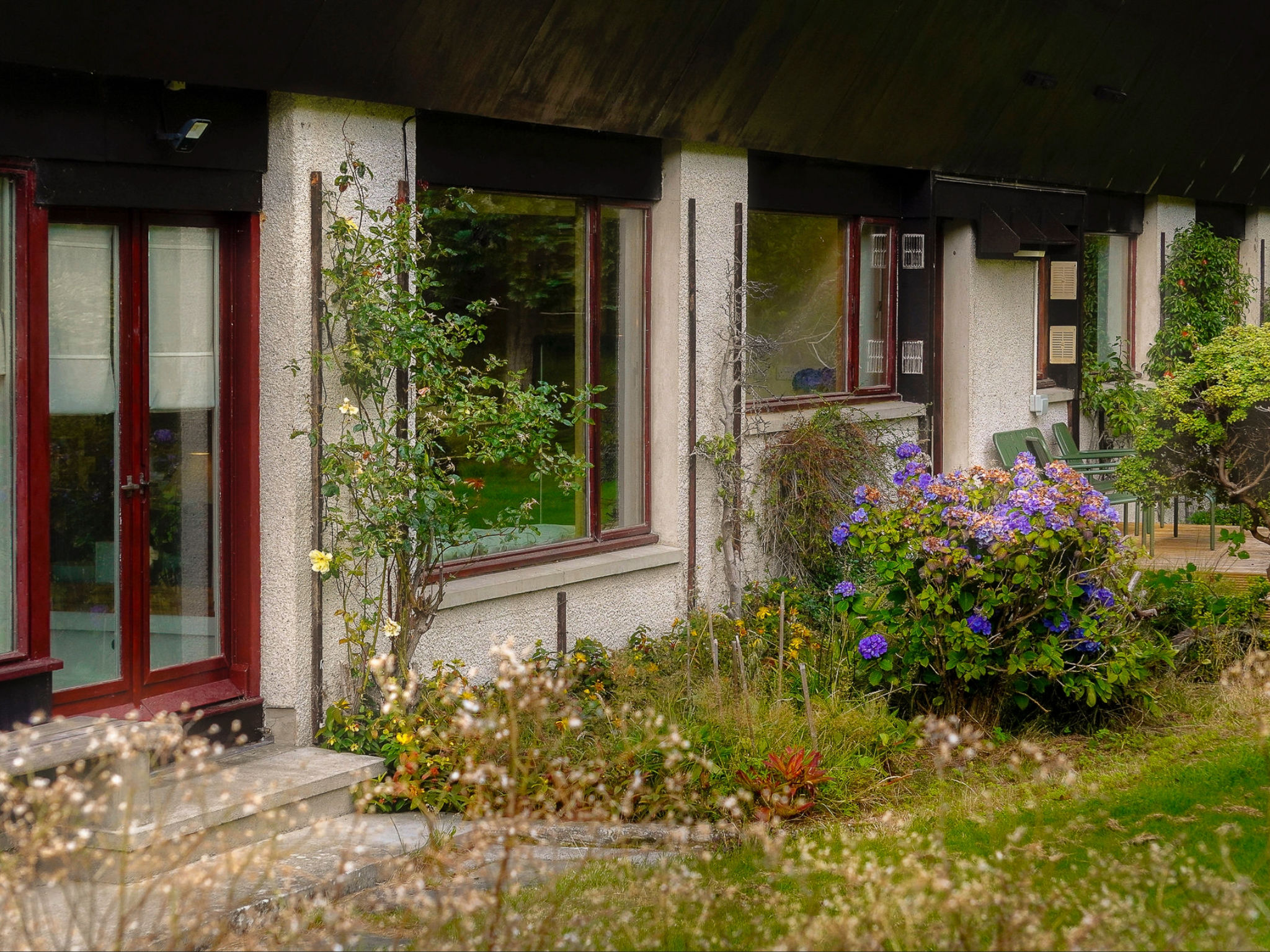 Mam Mor Lodge - Outside