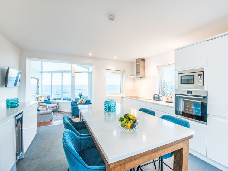 Waters Edge Accommodation in Lossiemouth