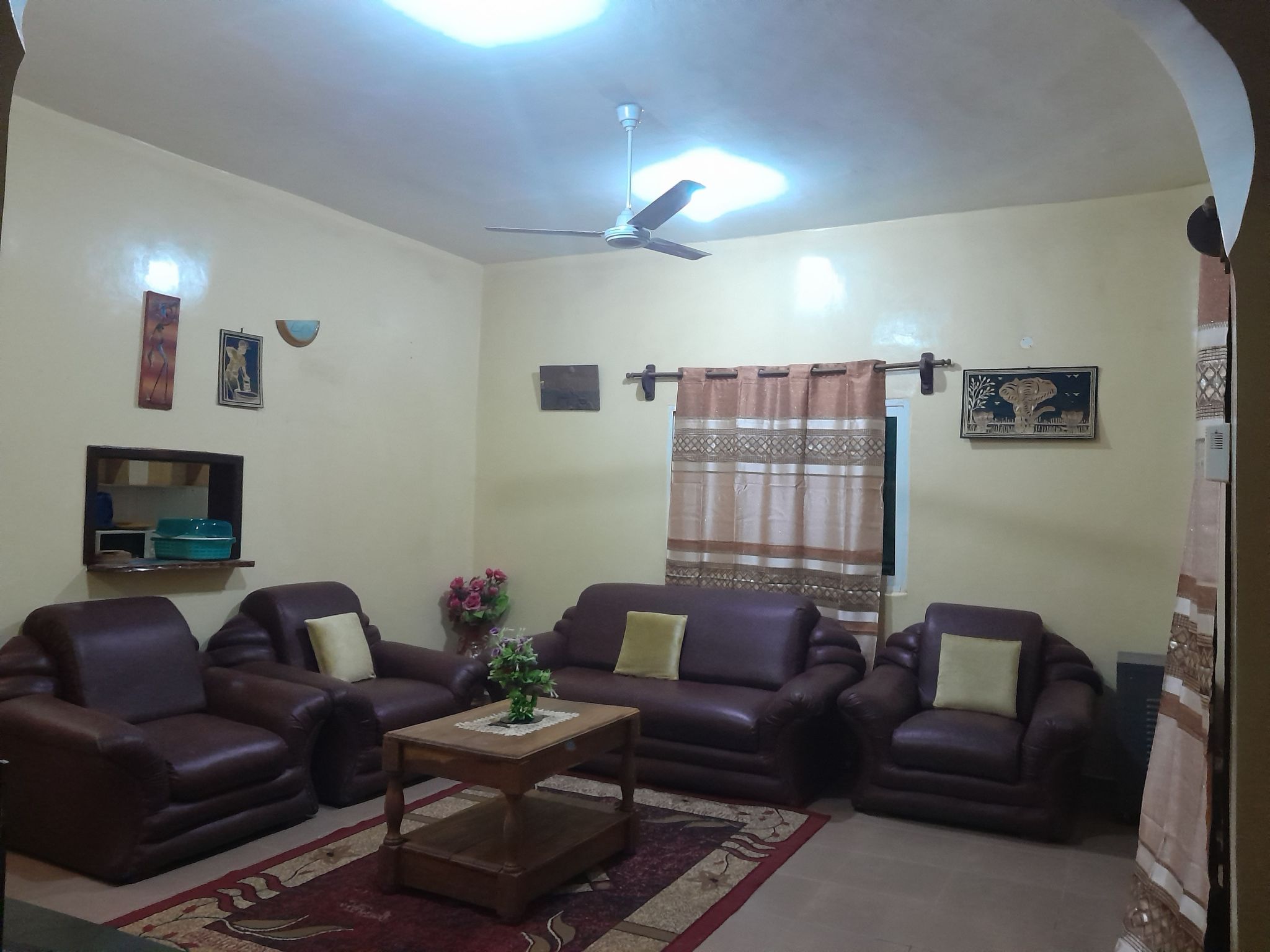 für 4 Personen in Brusubi Gambia