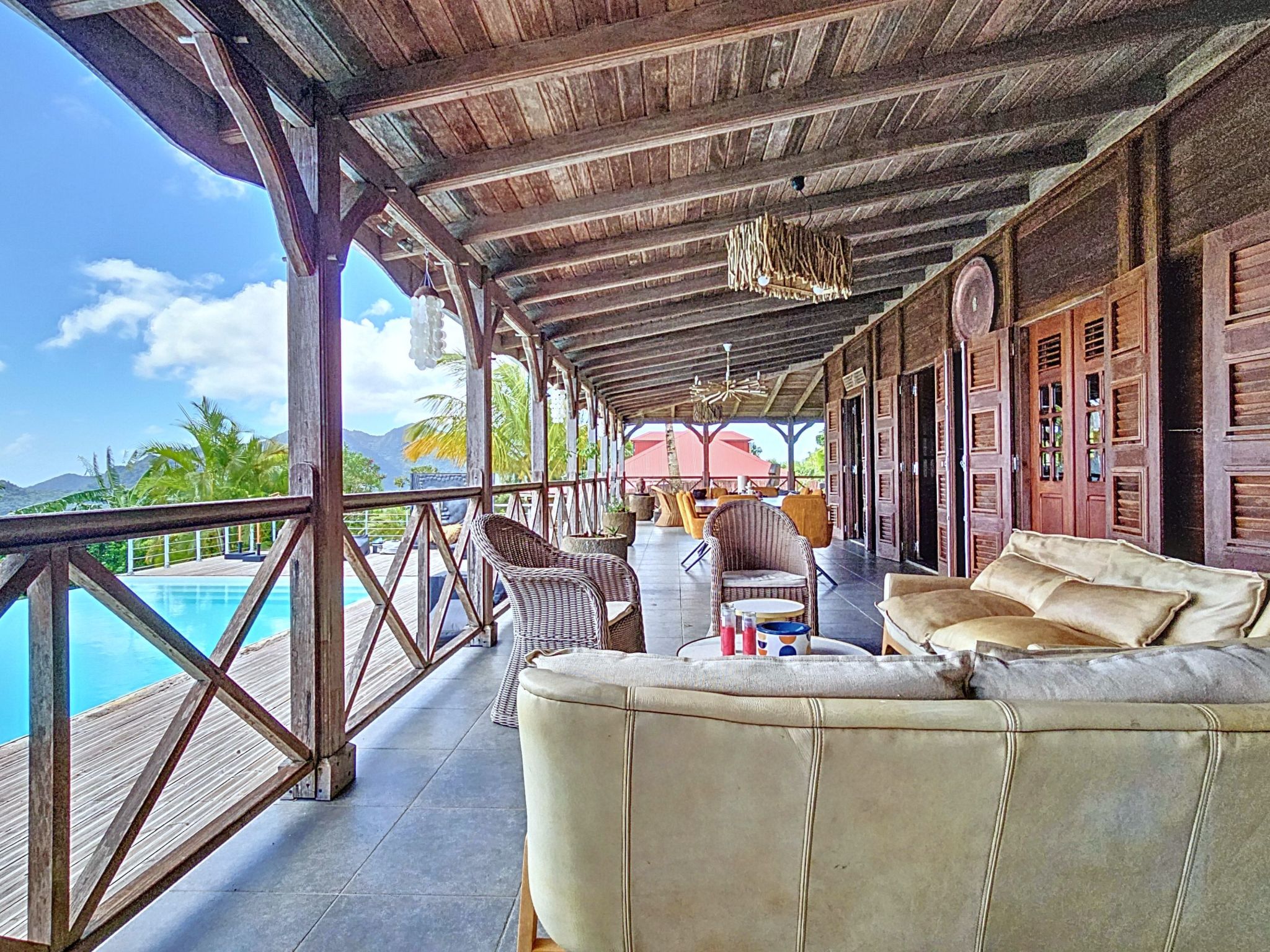 Discover a holiday home where charm and serenity meet, nestled in Trois Rivières, Basse-Terre. This residence invites you to enjoy unforgettable moments with family or friends, accommodating up to 8 ..