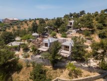 in Thasos mit Garten und Terrasse