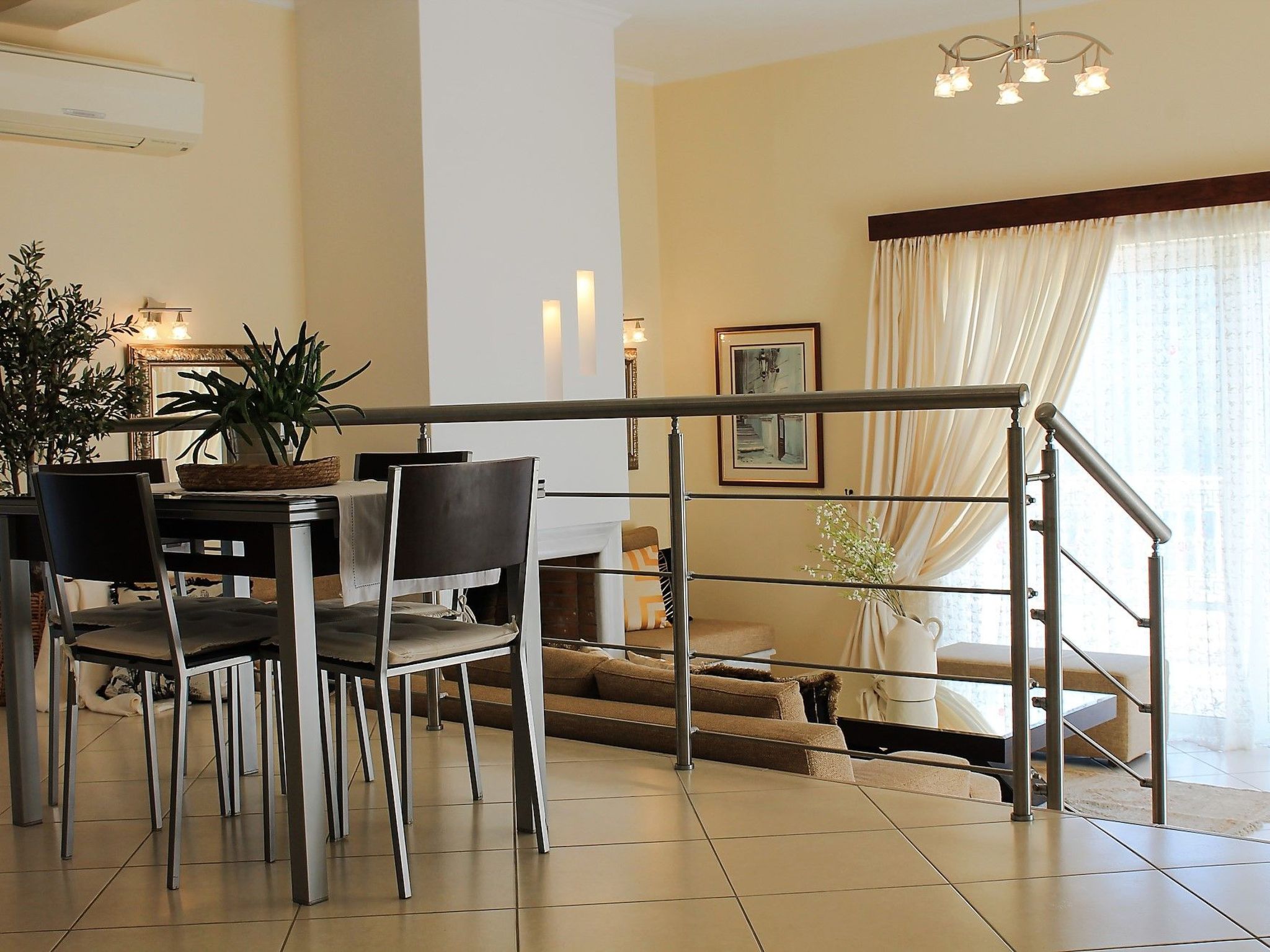 Wunderschöne Villa mit Panoramablick auf das Meer-Binnen