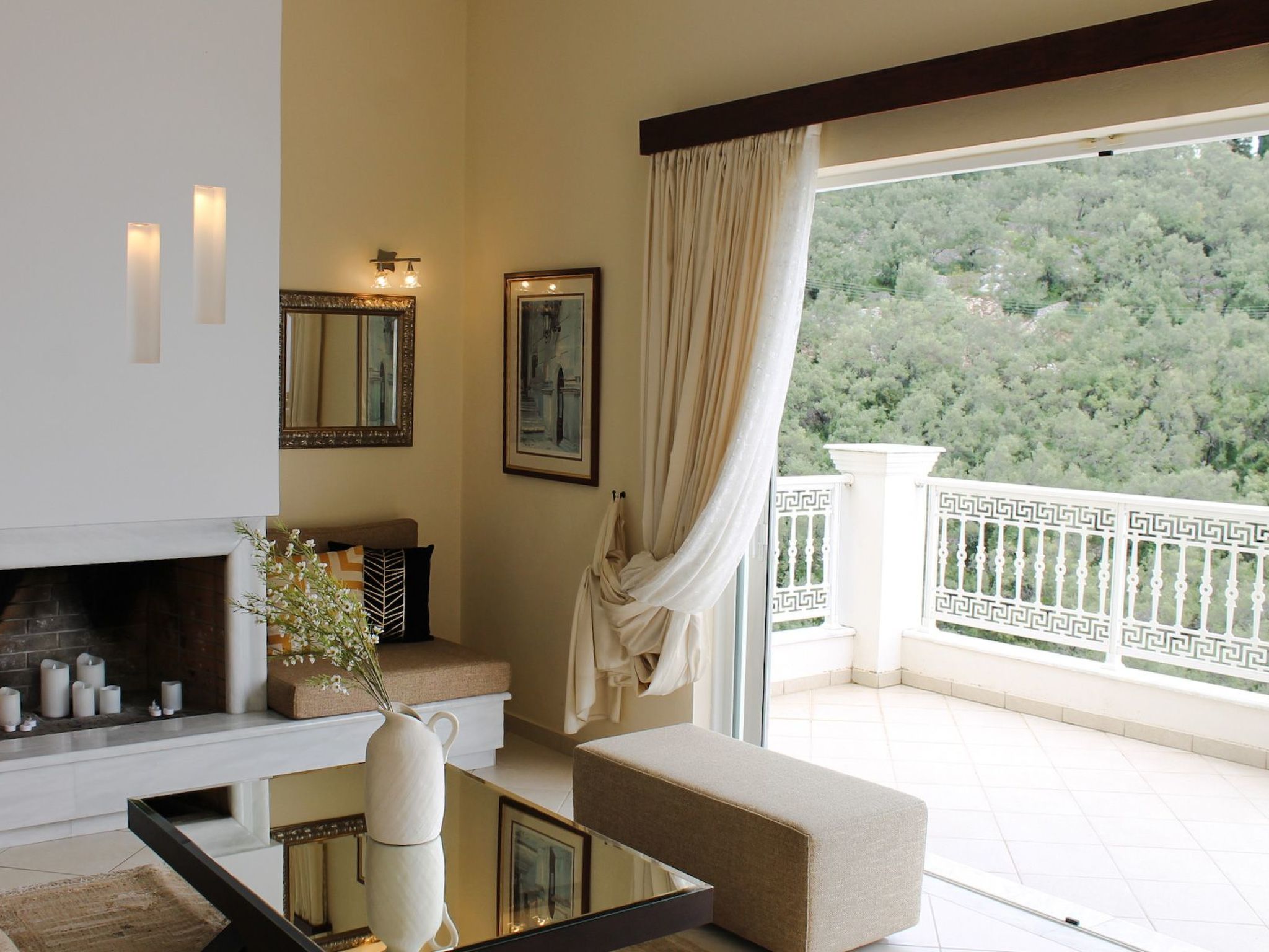 Wunderschöne Villa mit Panoramablick auf das Meer-Binnen