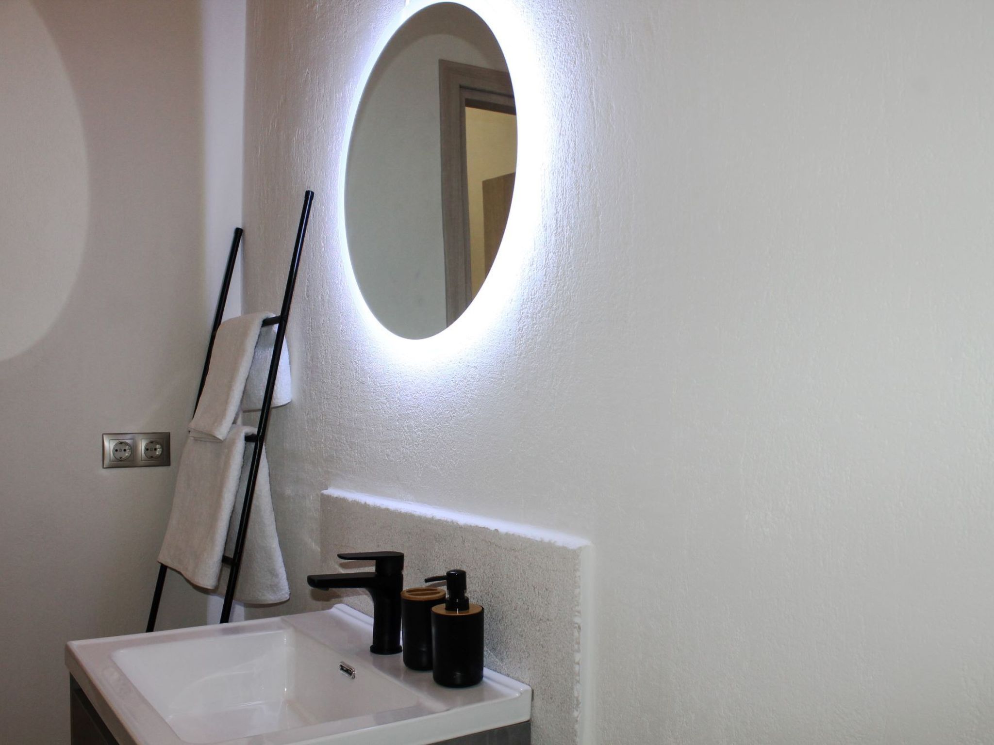 Villa Amfiliki in der Nähe der Agni-Bucht mit privatem Pool-Binnen