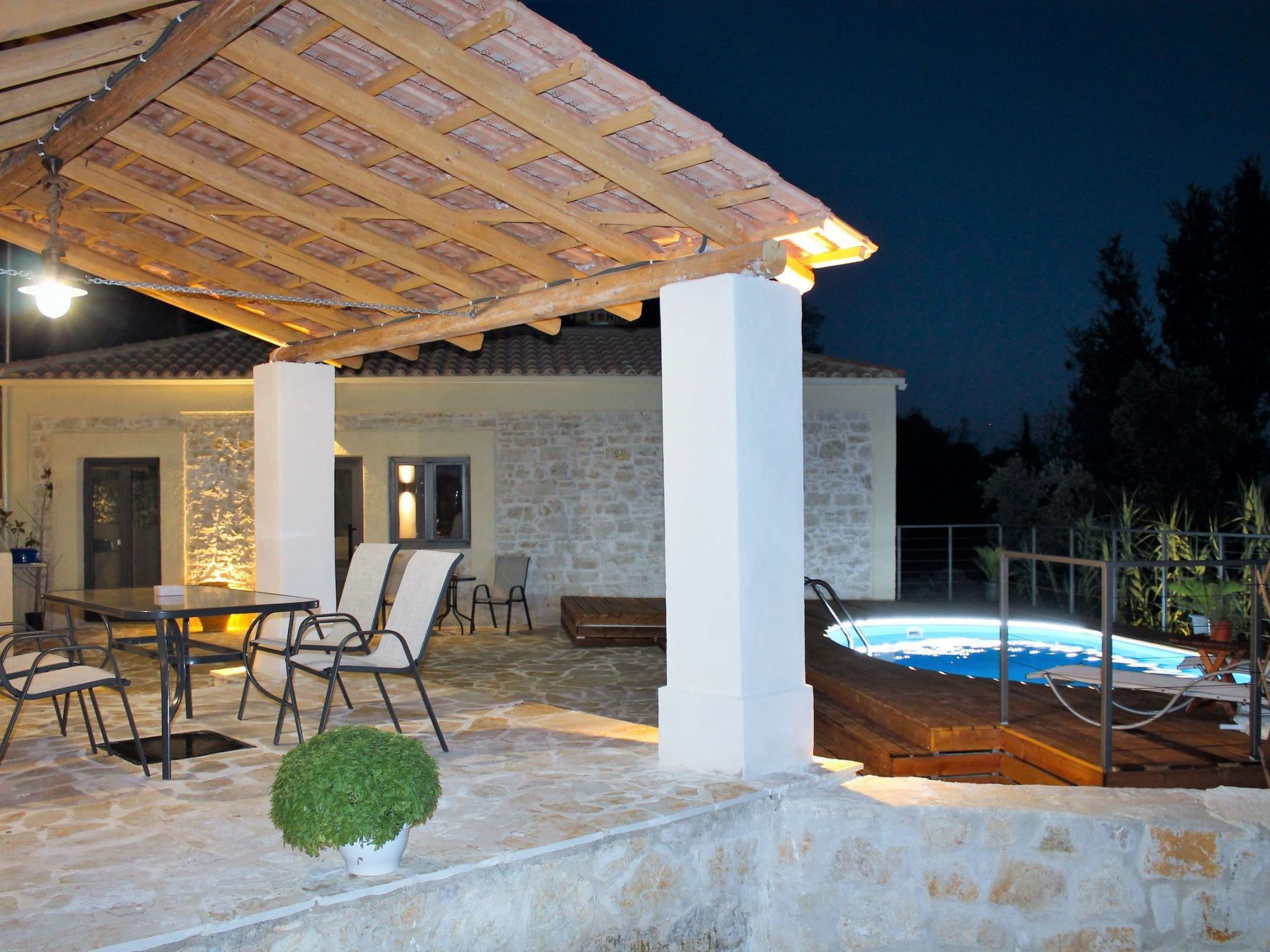 Villa Amfiliki in der Nähe der Agni-Bucht mit privatem Pool-Binnen