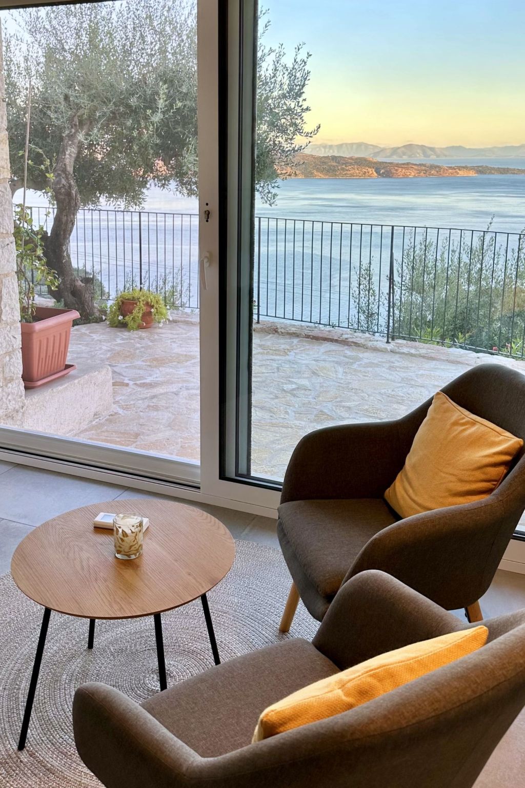 Prächtige Villa in spektakulärer Lage-Binnen