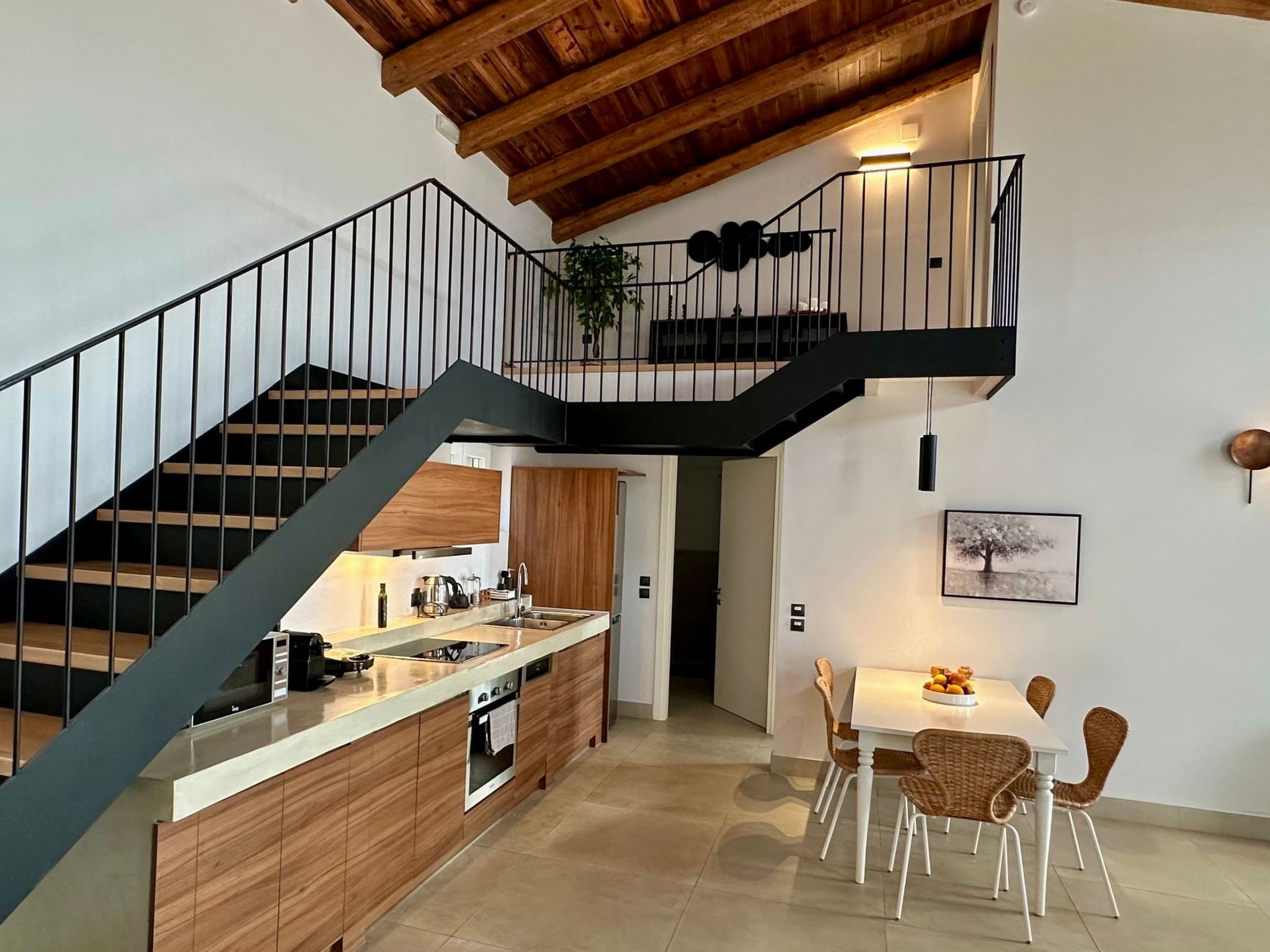 Prächtige Villa in spektakulärer Lage-Binnen