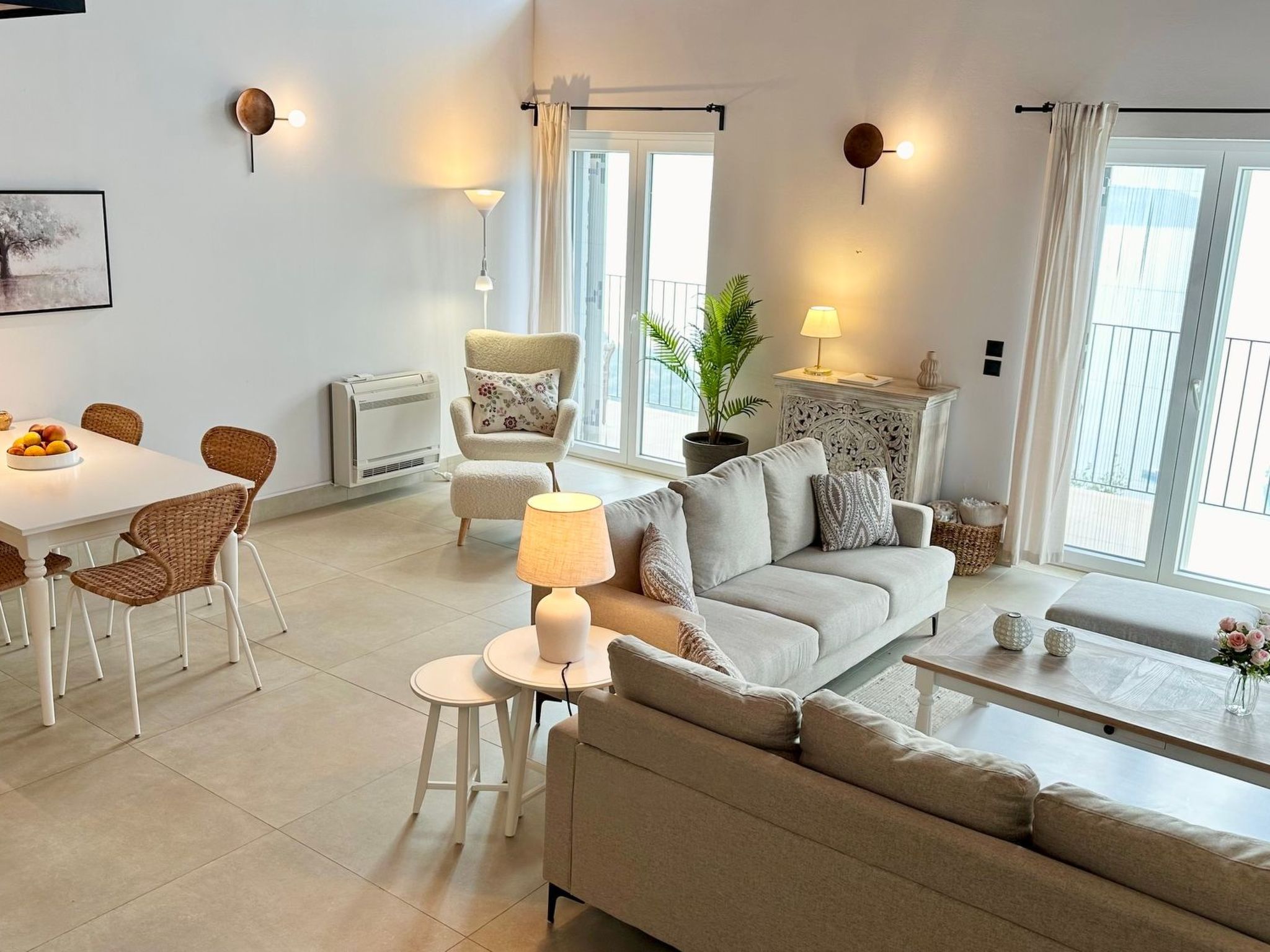 Prächtige Villa in spektakulärer Lage-Binnen