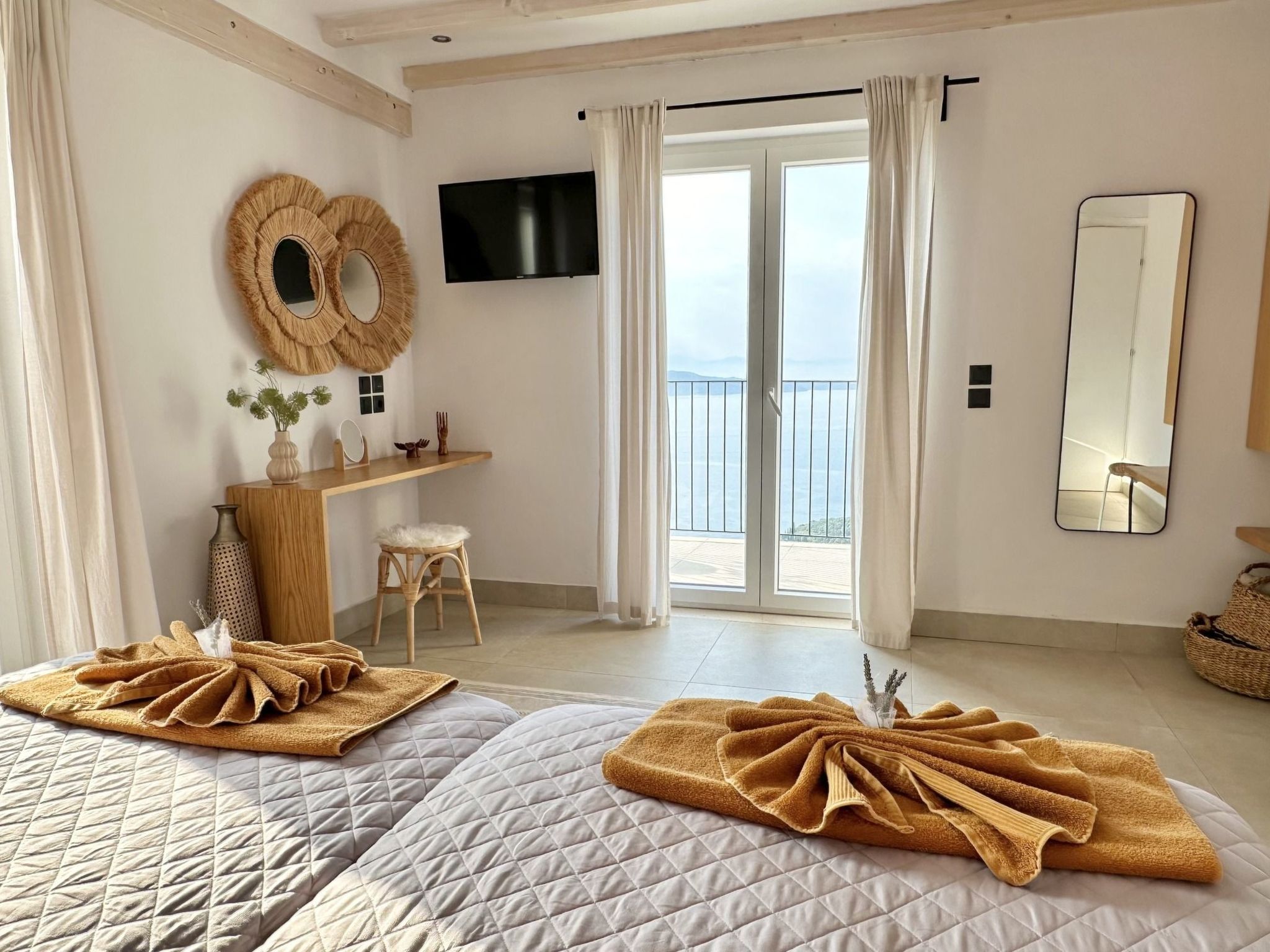 Prächtige Villa in spektakulärer Lage-Binnen