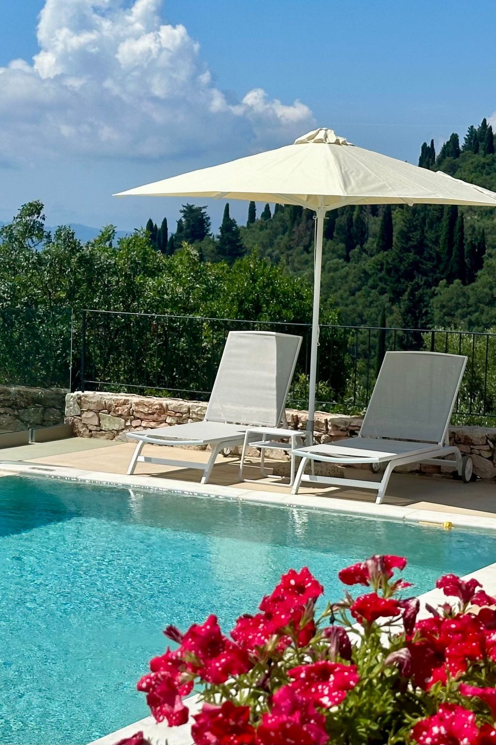 Prächtige Villa in spektakulärer Lage-Binnen