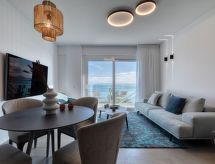 Luxuriöses Apartment mit zwei Schlafzimmern und Meerblick