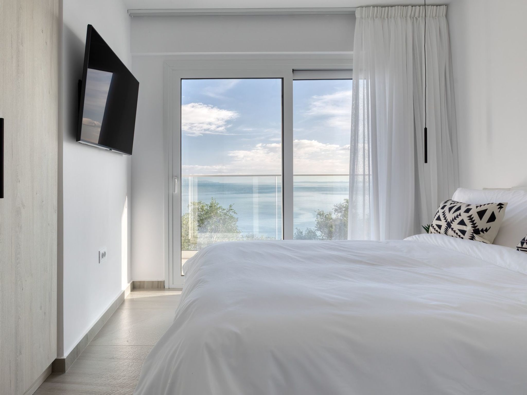 Luxuriöses Apartment mit zwei Schlafzimmern und Meerblick-Binnen