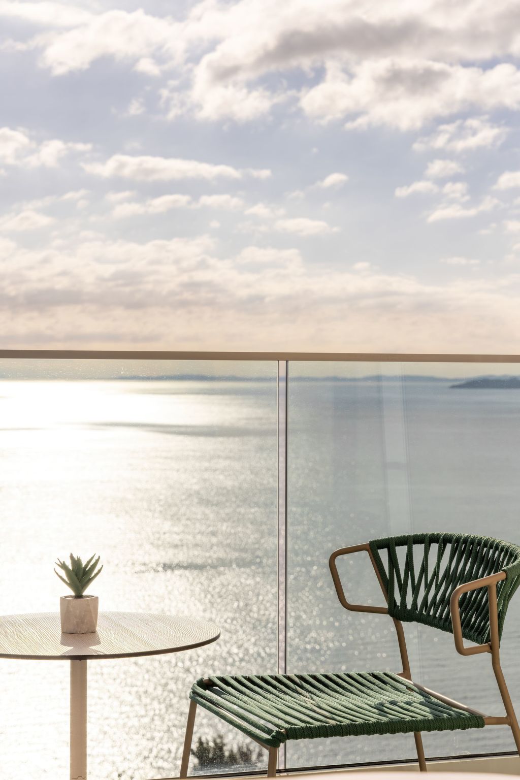 Luxuriöses Apartment mit zwei Schlafzimmern und Meerblick-Binnen