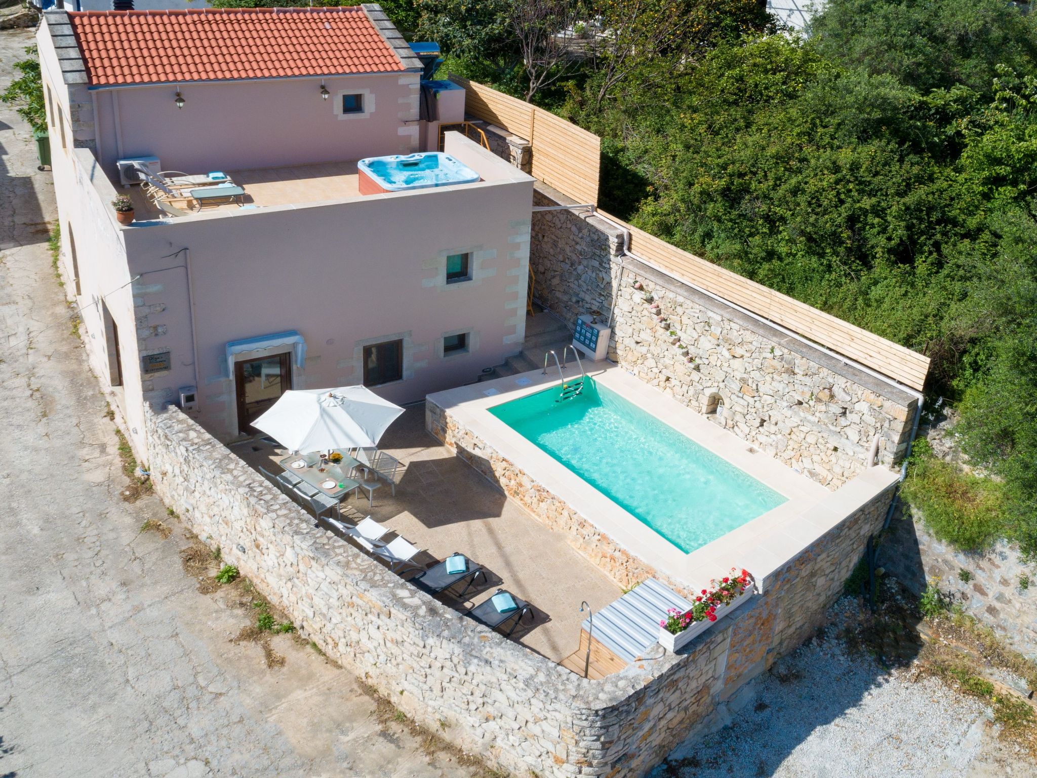 "Villa Aladanos" mit privatem Pool