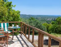 "Villa Erontas" mit Blick auf das Wasser