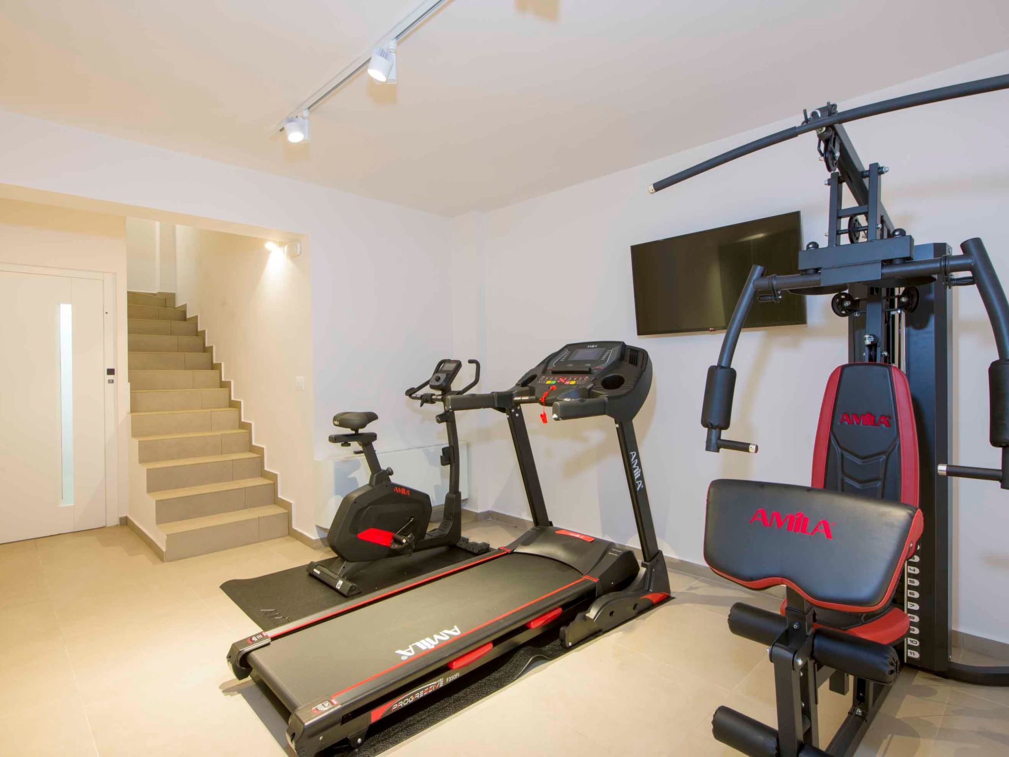 Kalyves Royal Villa-''Gratis''beheizter Pool, Fitnessraum, Meerblick-Binnen